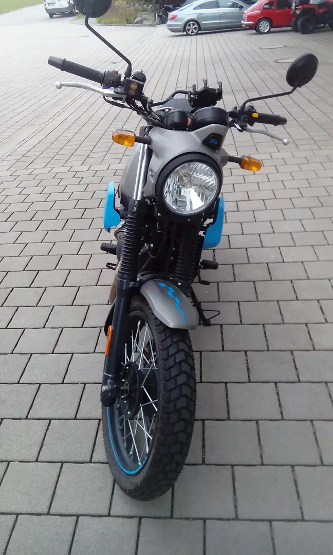 Royal Enfield Scram 411 Kék - 2