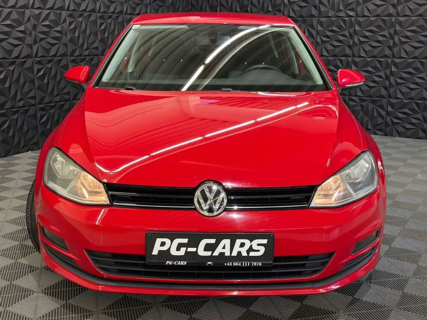 Volkswagen Golf VII 1.2 TSI Rabbit BlueMotion Tech. Rot - 2