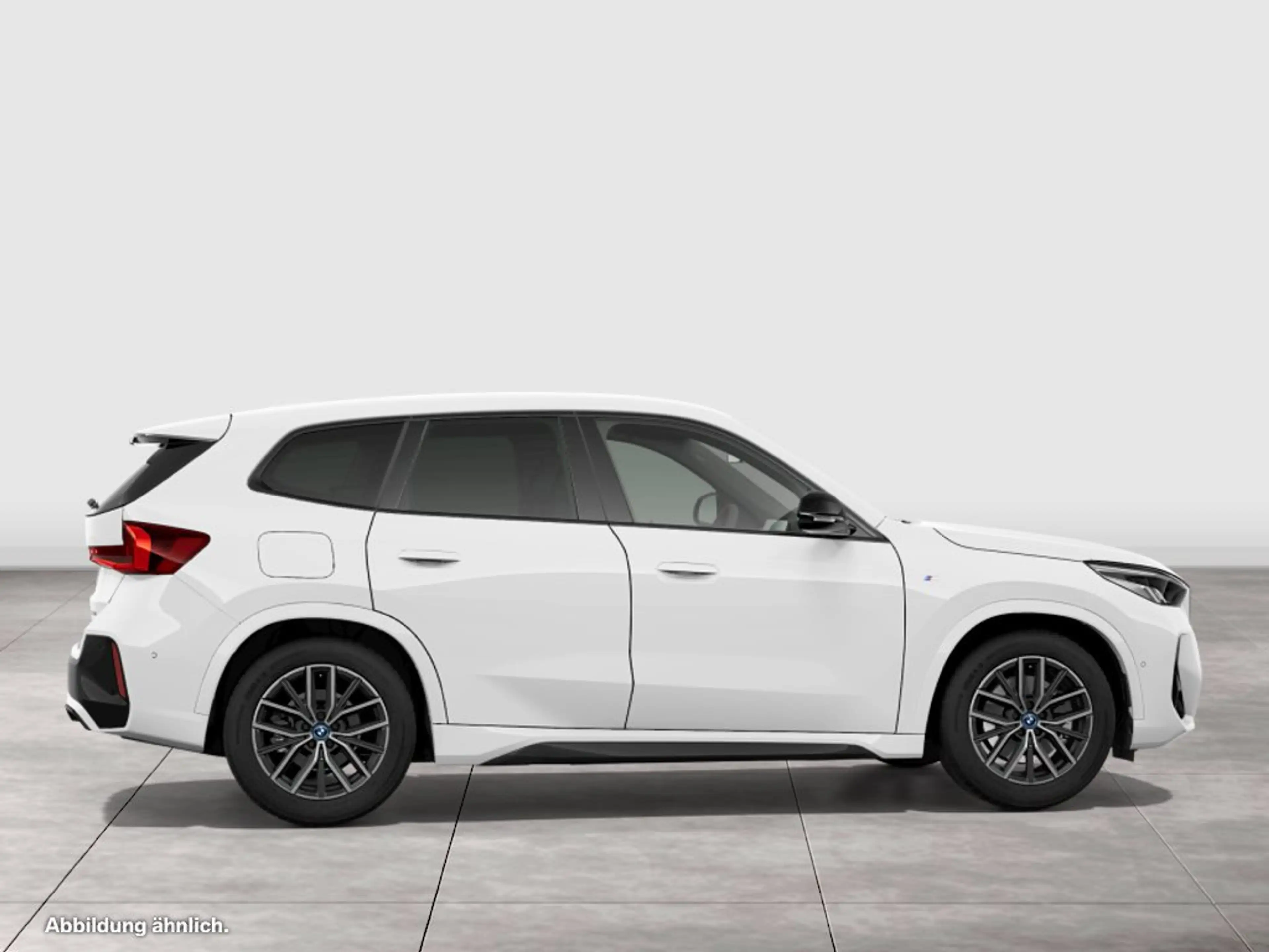 BMW iX1 xDrive30 M Sport RFK NAVI LED Sound Syst. — photo 9