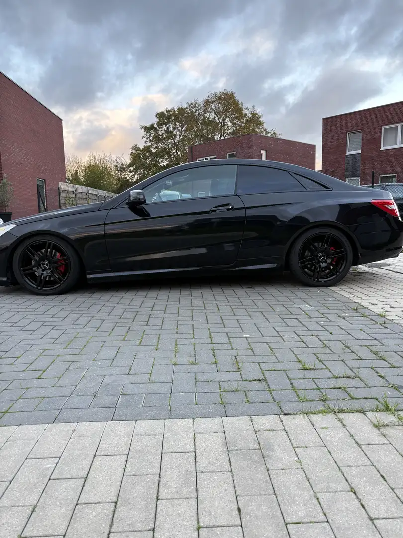 Mercedes-Benz E 350 CDI DPF Coupe BlueEFFICIENCY 7G-TRONIC Avantgarde Noir - 2