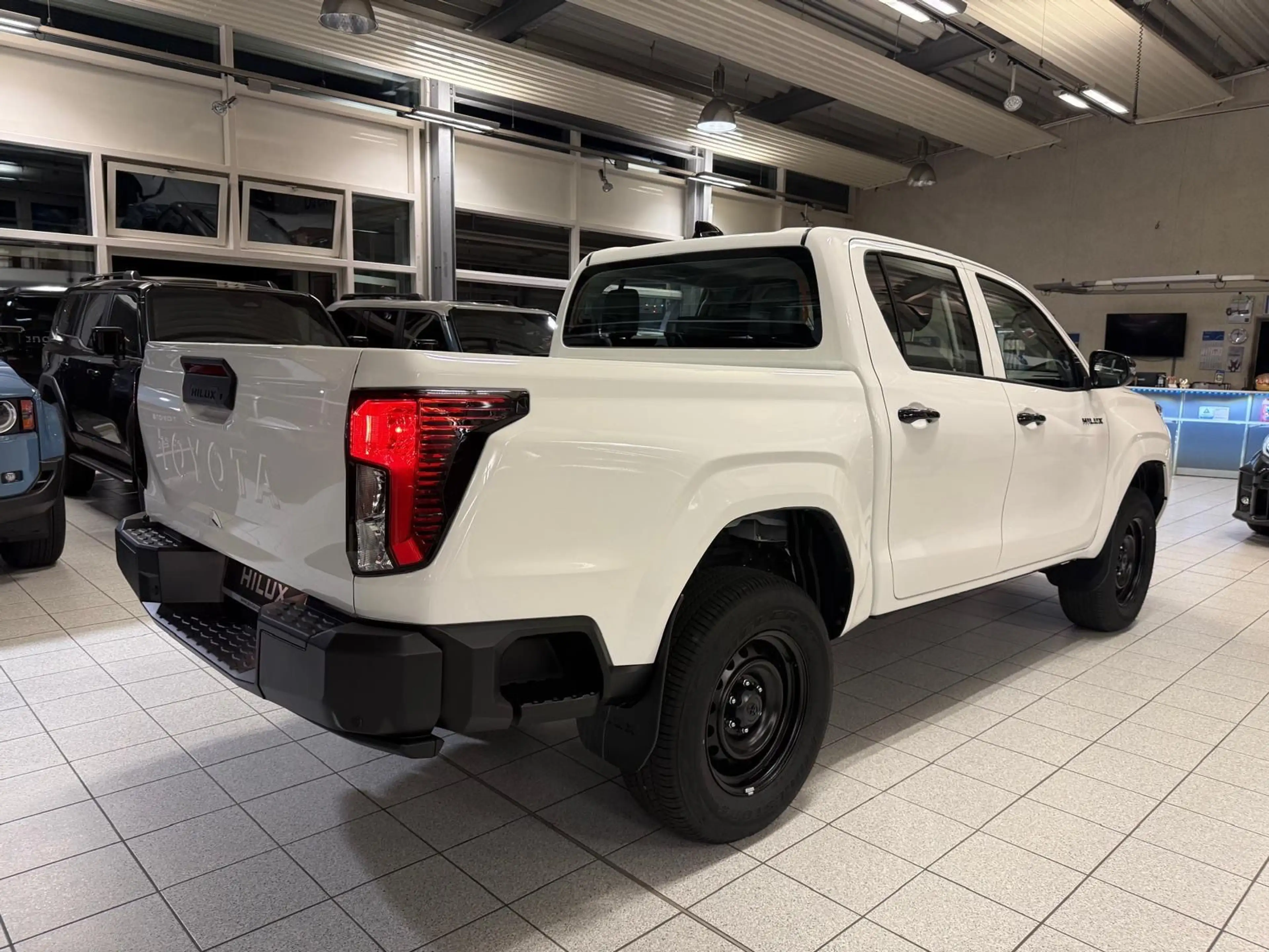 Toyota Hilux HILUX DOUBLE CAB-MILD HYB.-DUTY-4x4-NEUES MODELL — photo 6