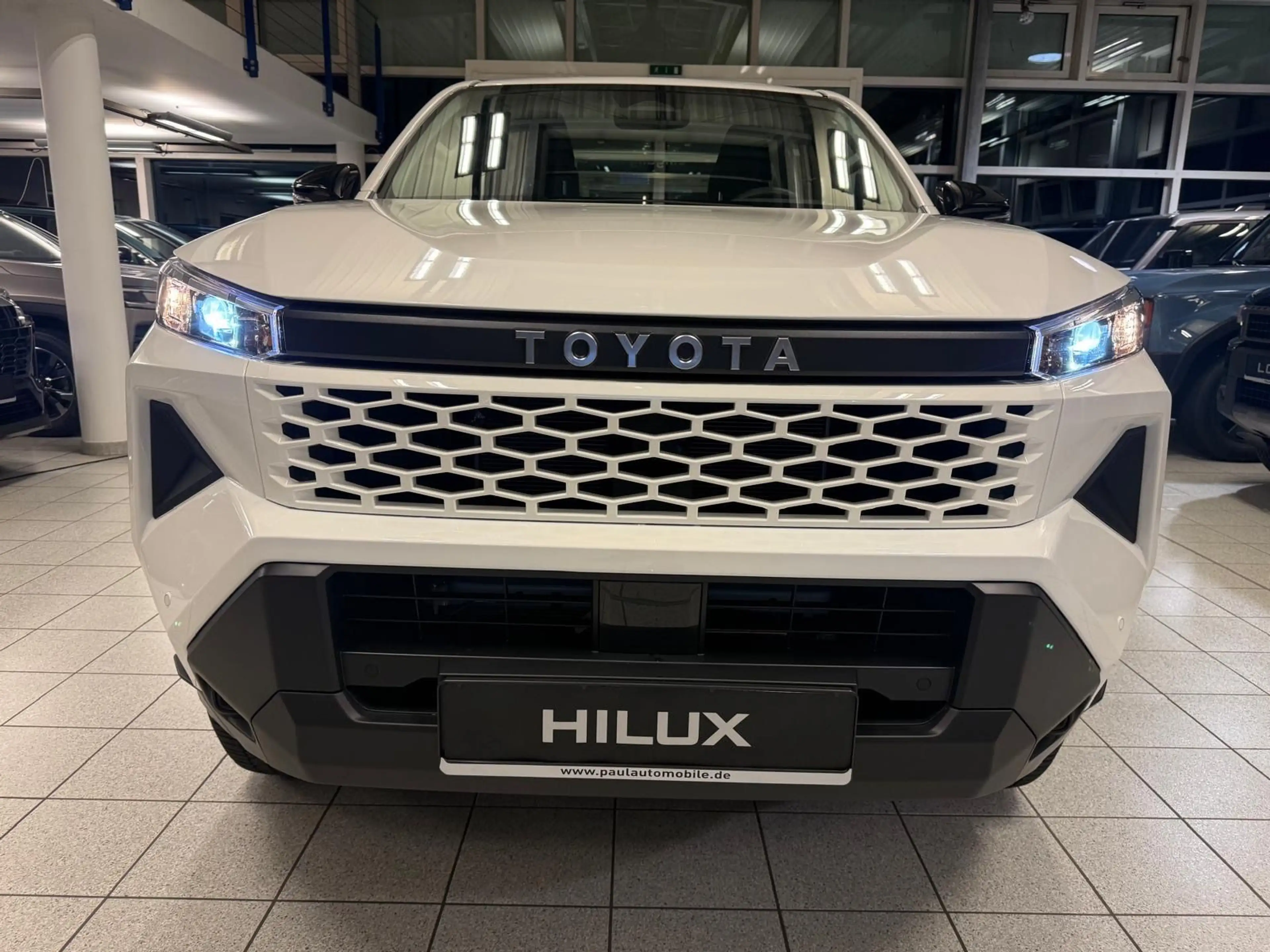 Toyota Hilux HILUX DOUBLE CAB-MILD HYB.-DUTY-4x4-NEUES MODELL — photo 4