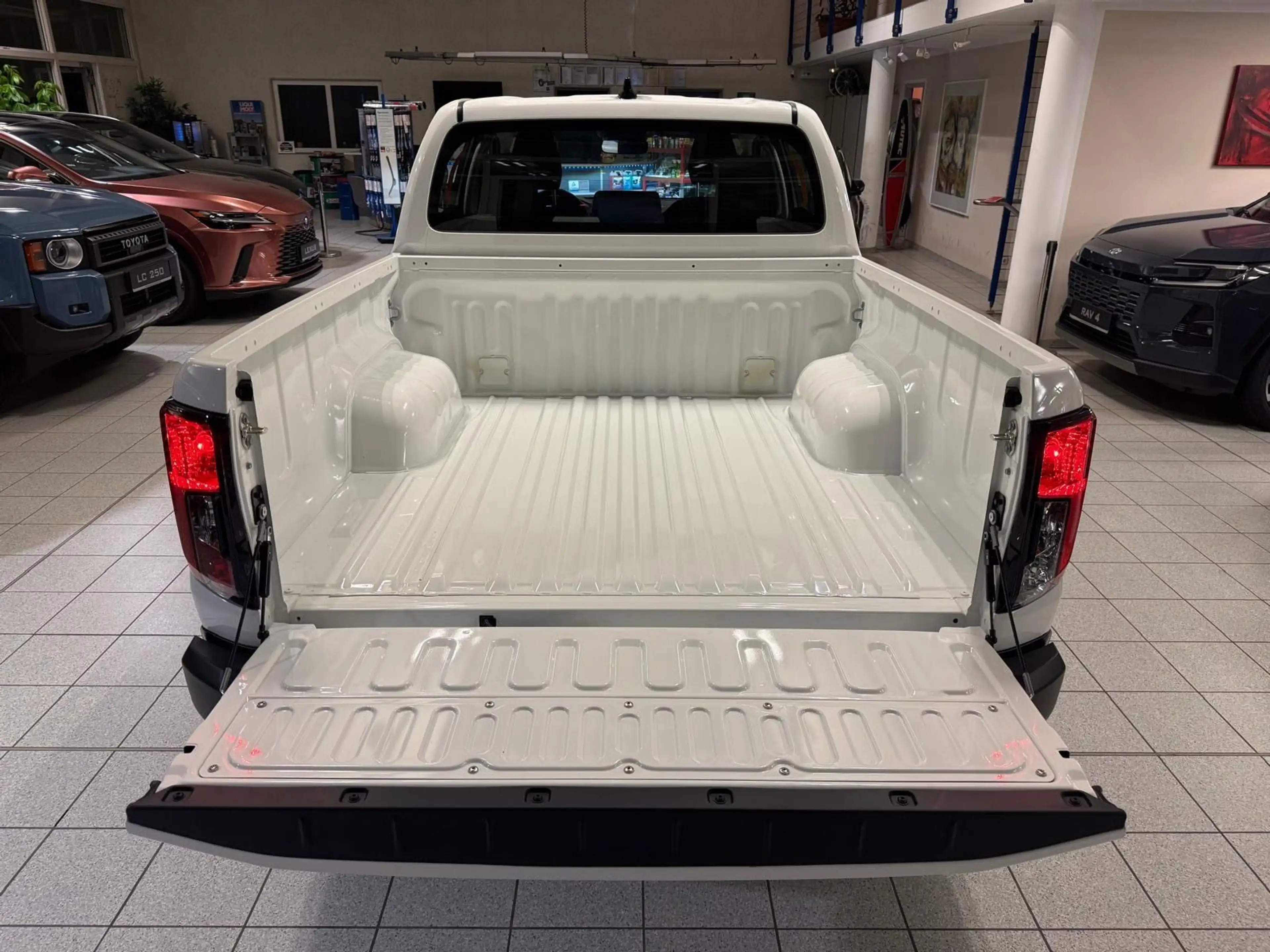 Toyota Hilux HILUX DOUBLE CAB-MILD HYB.-DUTY-4x4-NEUES MODELL — photo 9