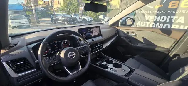 Nissan X-Trail view 9