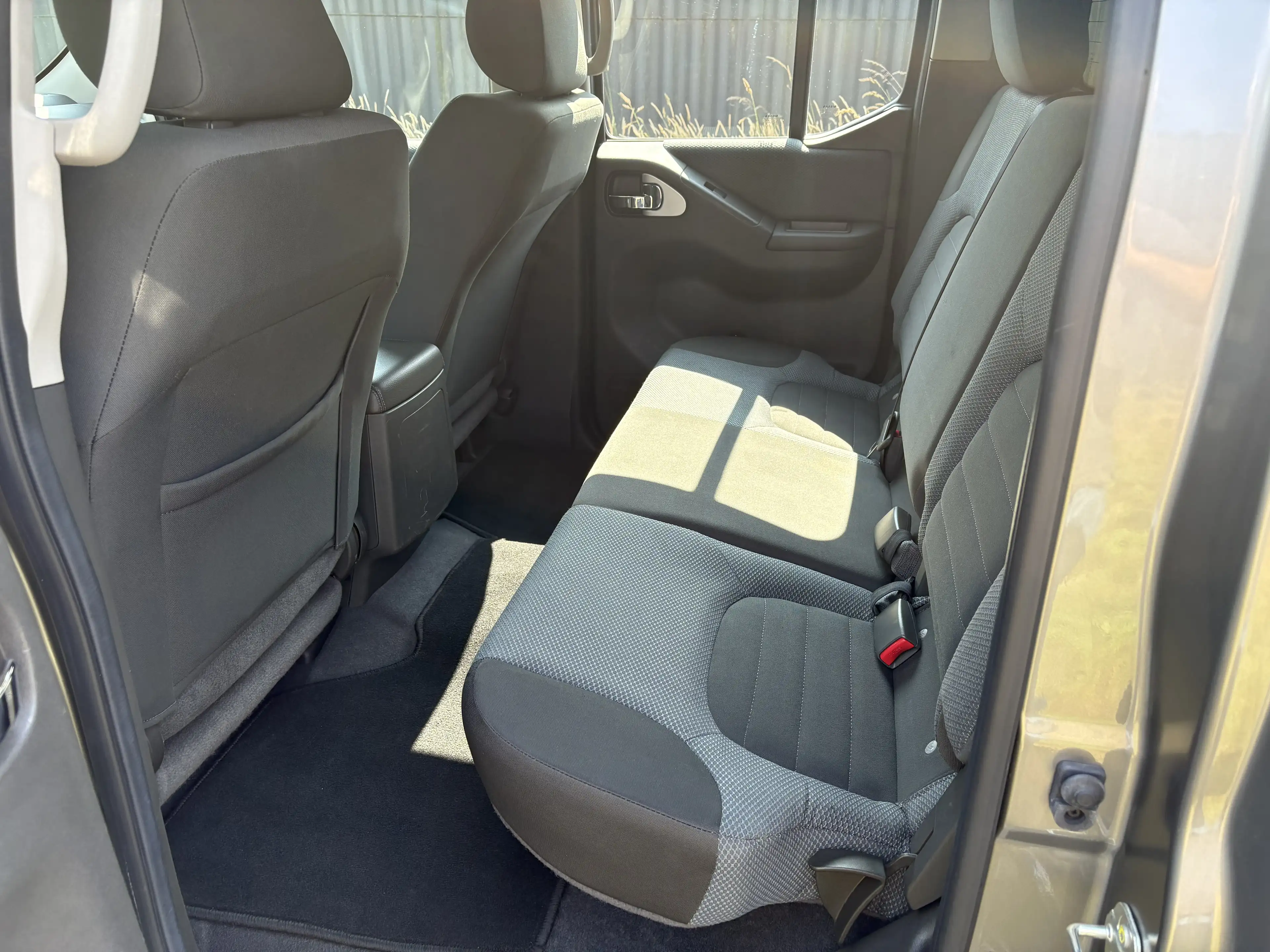 Nissan Navara 2.5 DCI*4WD*H.TOP*103000 KM CERTIFIES !!! — photo 8