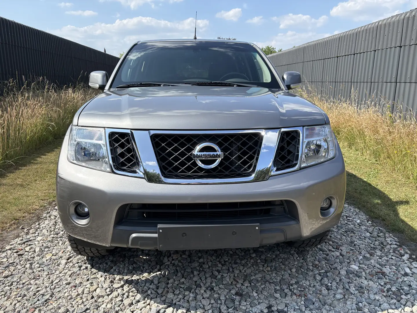 Nissan Navara 2.5 DCI*4WD*H.TOP*103.000 KM CERTIFIES !!! Grijs - 2
