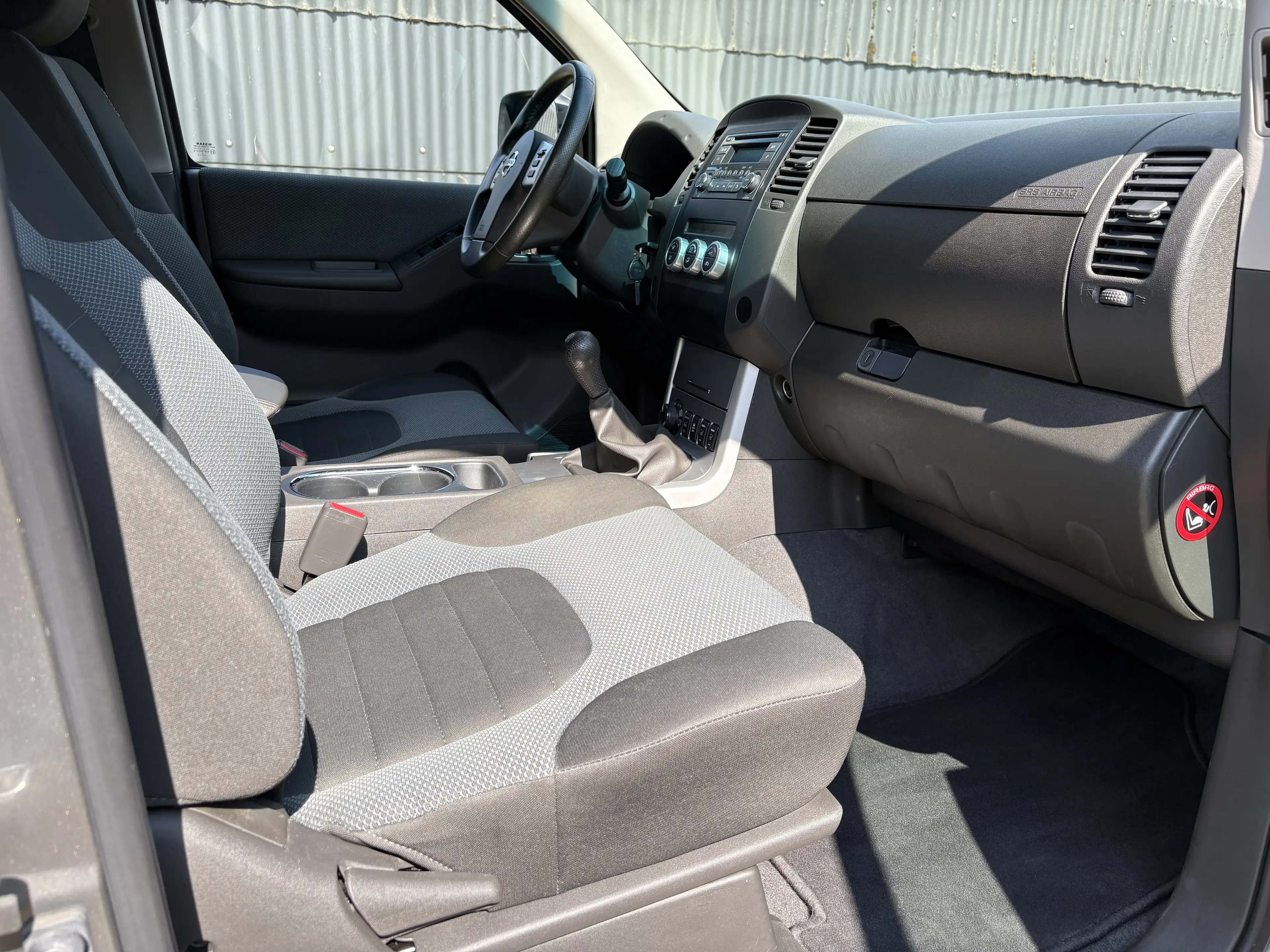 Nissan Navara 2.5 DCI*4WD*H.TOP*103000 KM CERTIFIES !!! — photo 9