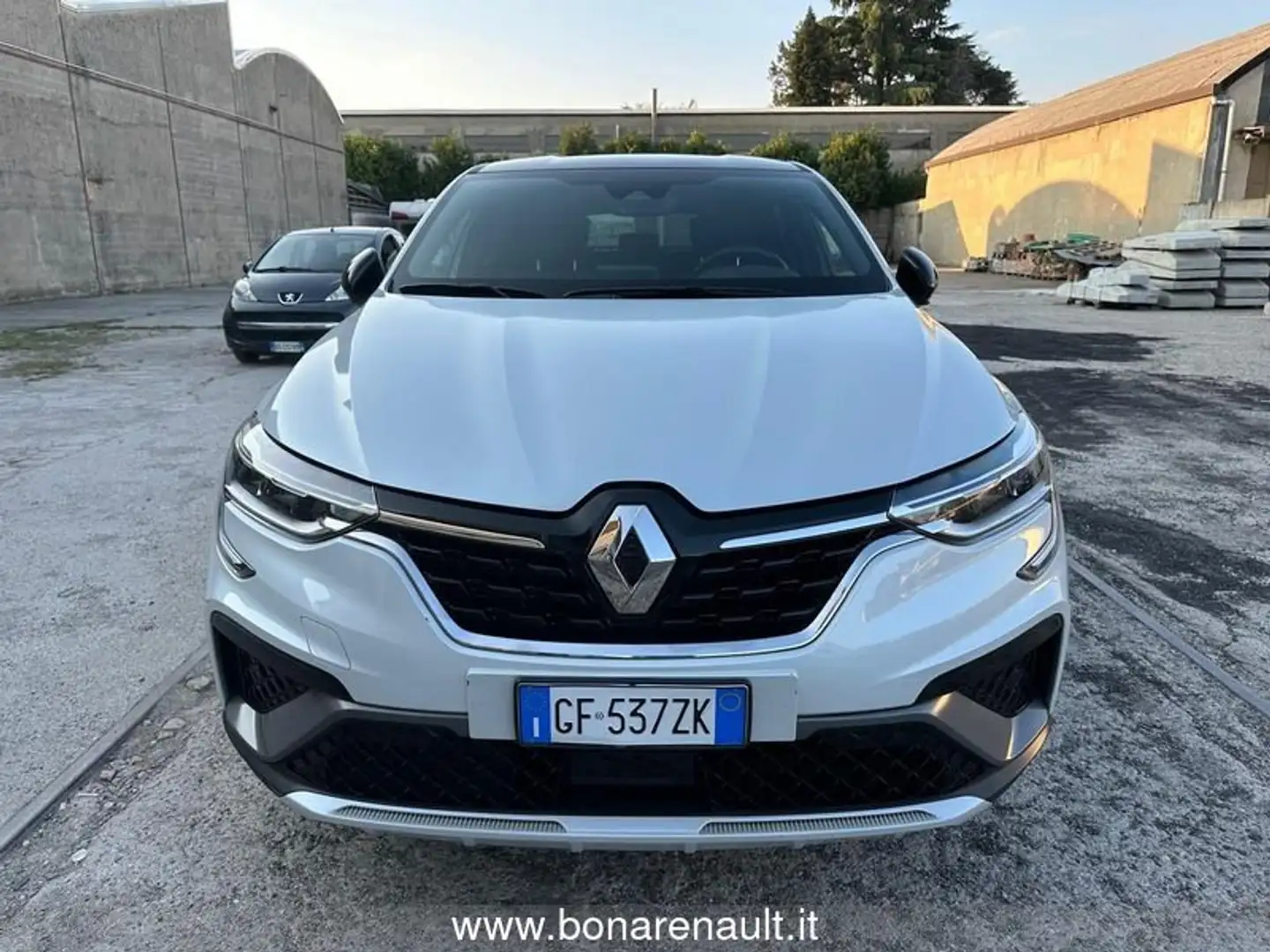 Renault Arkana 1.6 Hybrid E-TECH 145 CV R.S. Line Fehér - 2