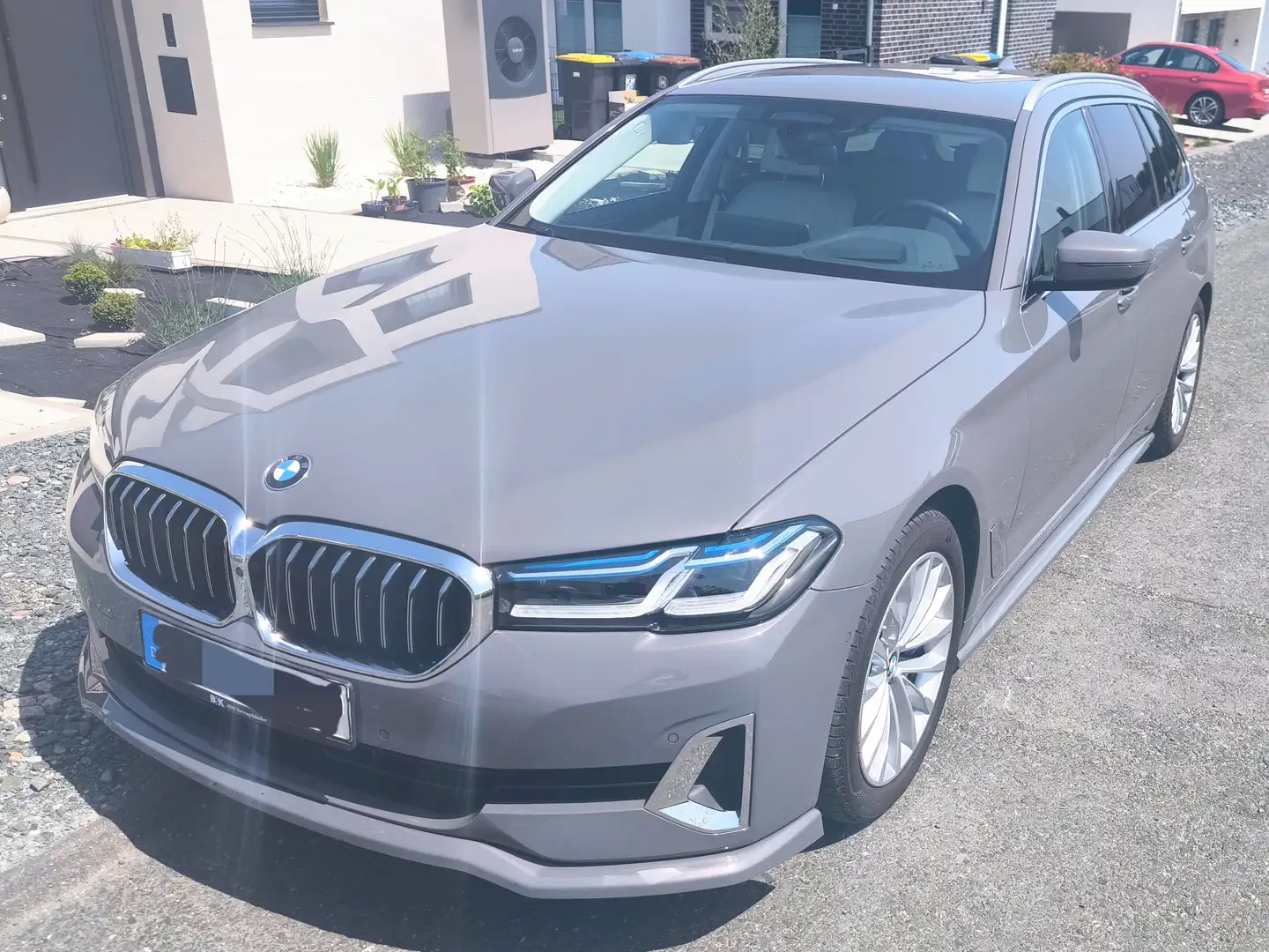 BMW 540 540i xDrive Touring Aut. Luxury Line Grey - 1
