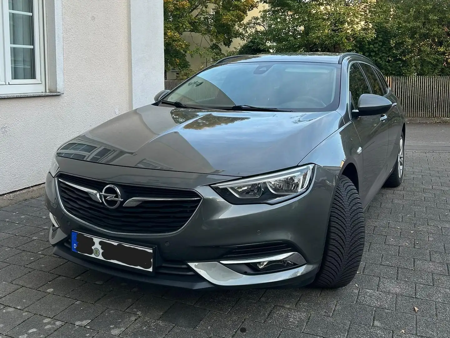 Opel Insignia Diesel Sports Tourer 2.0 Grau - 2
