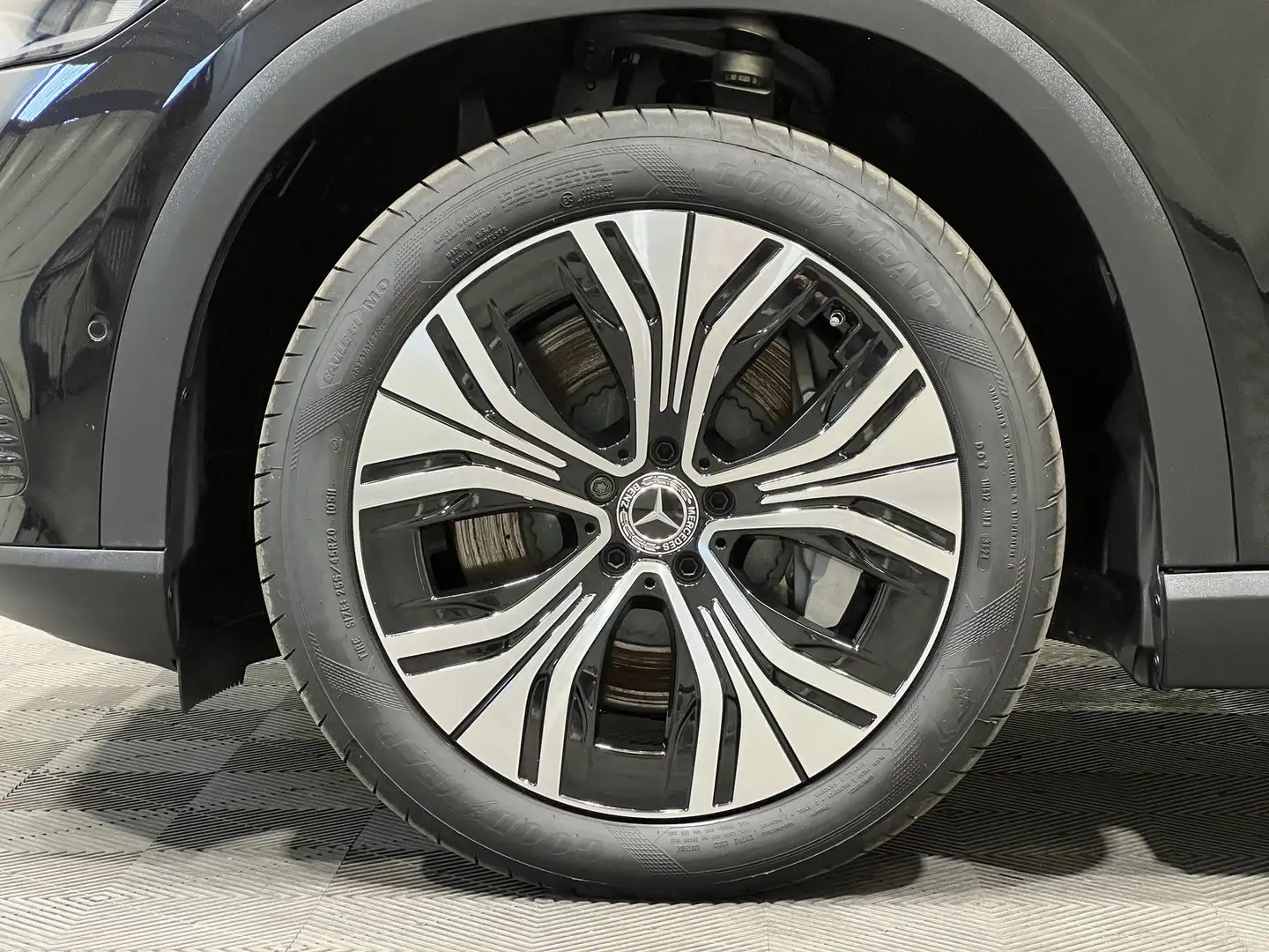 Mercedes-Benz EQE SUV EQE 300 Electric Art Advanced Plus SitzKlima+AHK Schwarz - 2