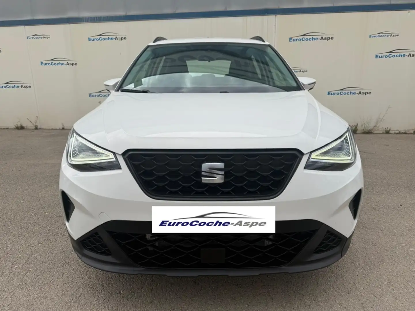 SEAT Arona 1.0 TSI S&S Xperience 110 Blanco - 2