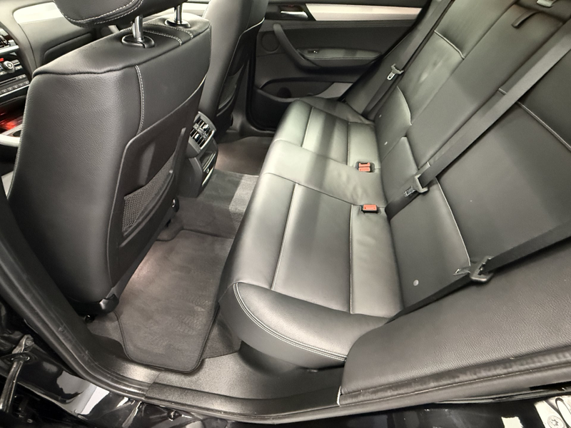 BMW X3 xDrive20d — photo 13