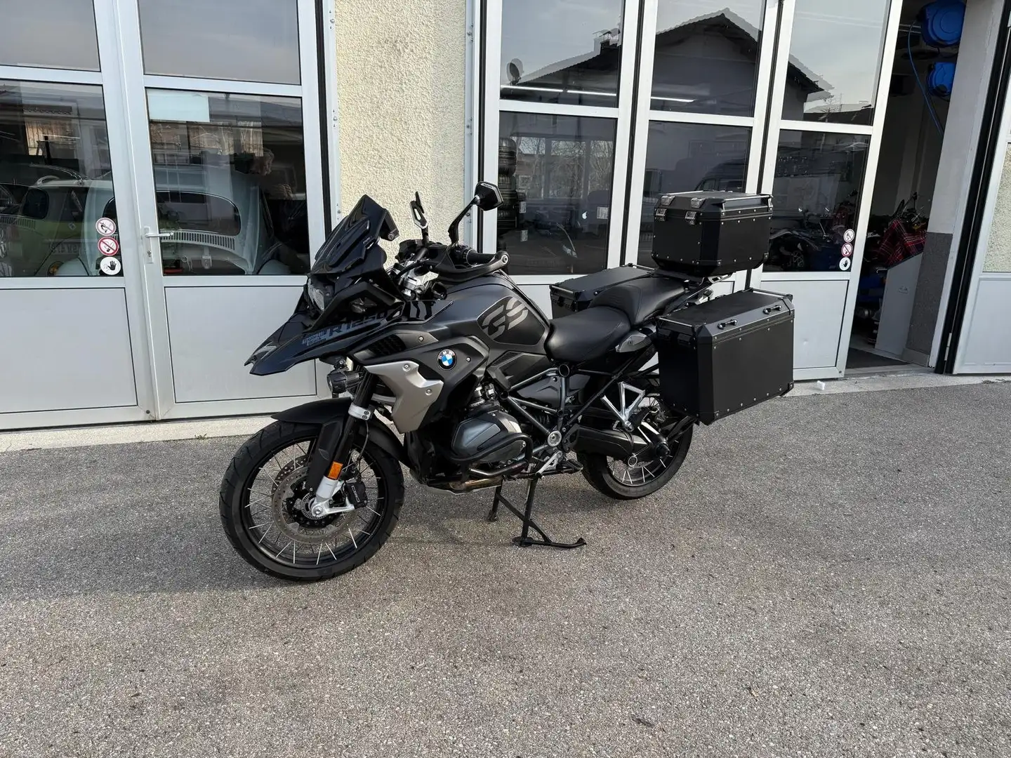 BMW R 1250 GS Triple Black Schwarz - 1