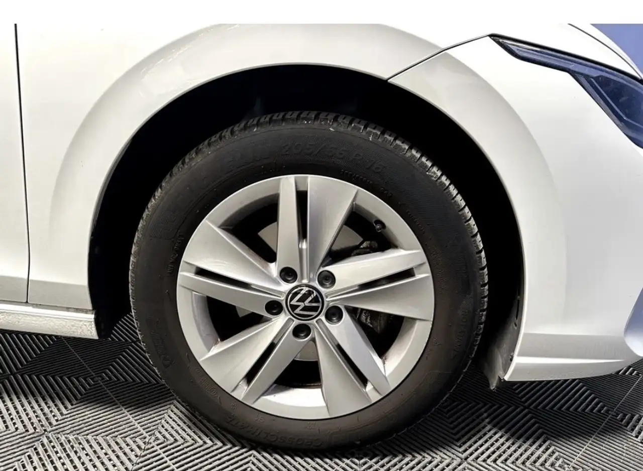 Volkswagen Golf Standard Model — photo 8
