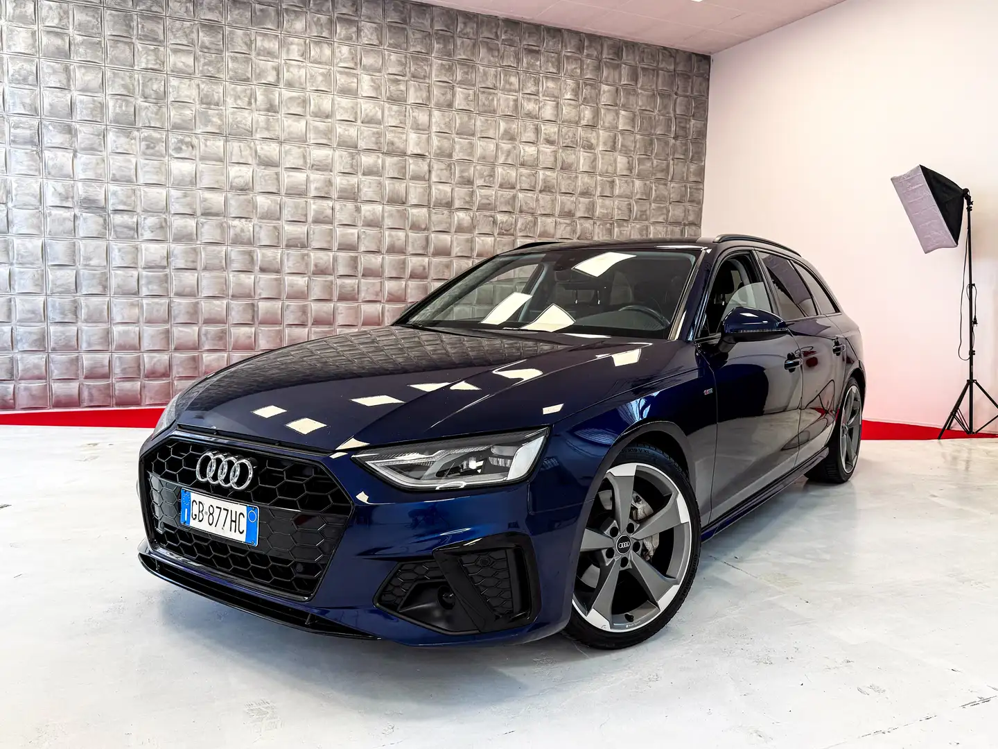 Audi A4 Avant 40 2.0 tdi S Line edition 190cv s-tronic-iva Blau - 1