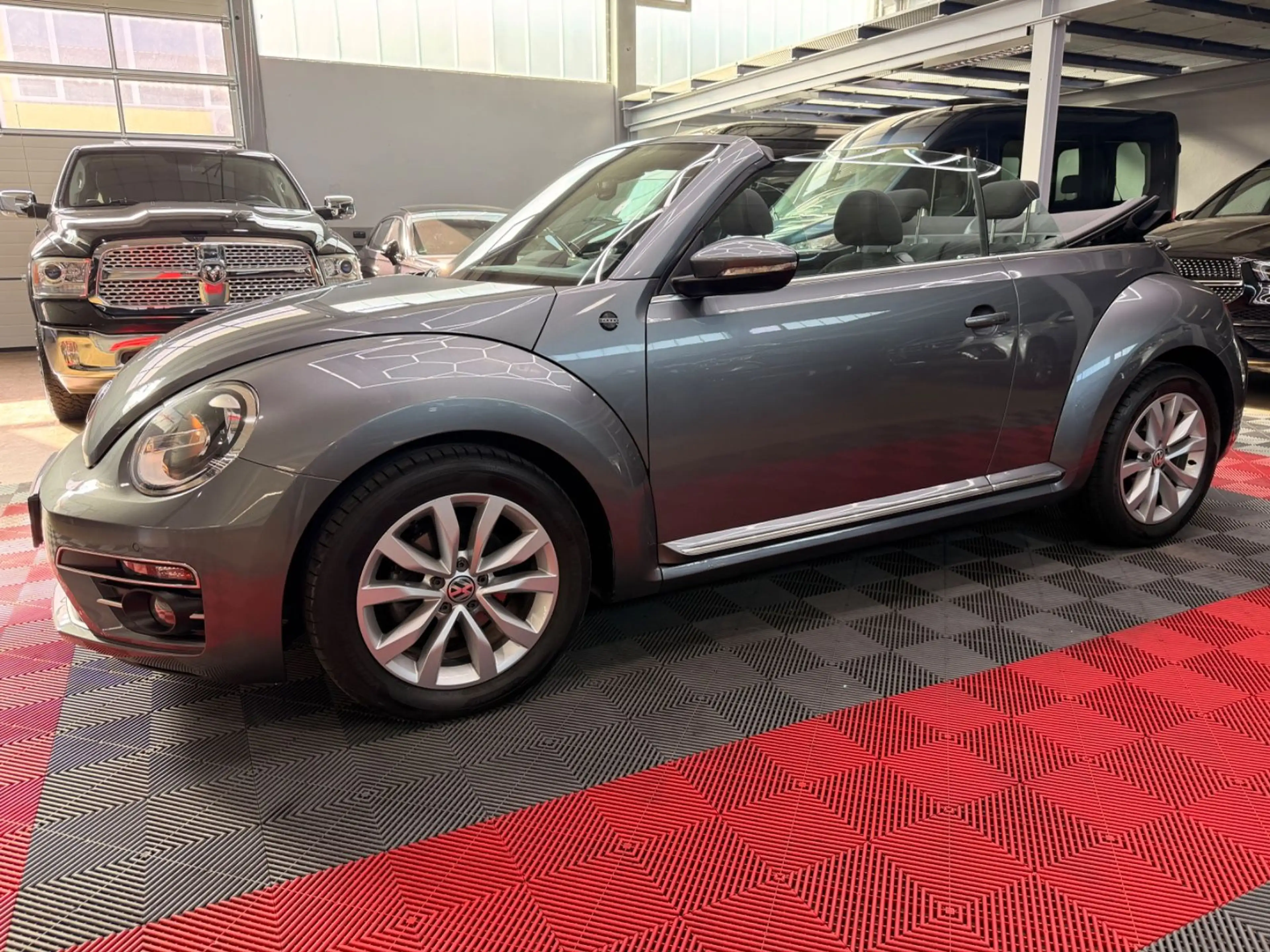 Volkswagen Beetle Cabriolet SOUND Design — photo 7