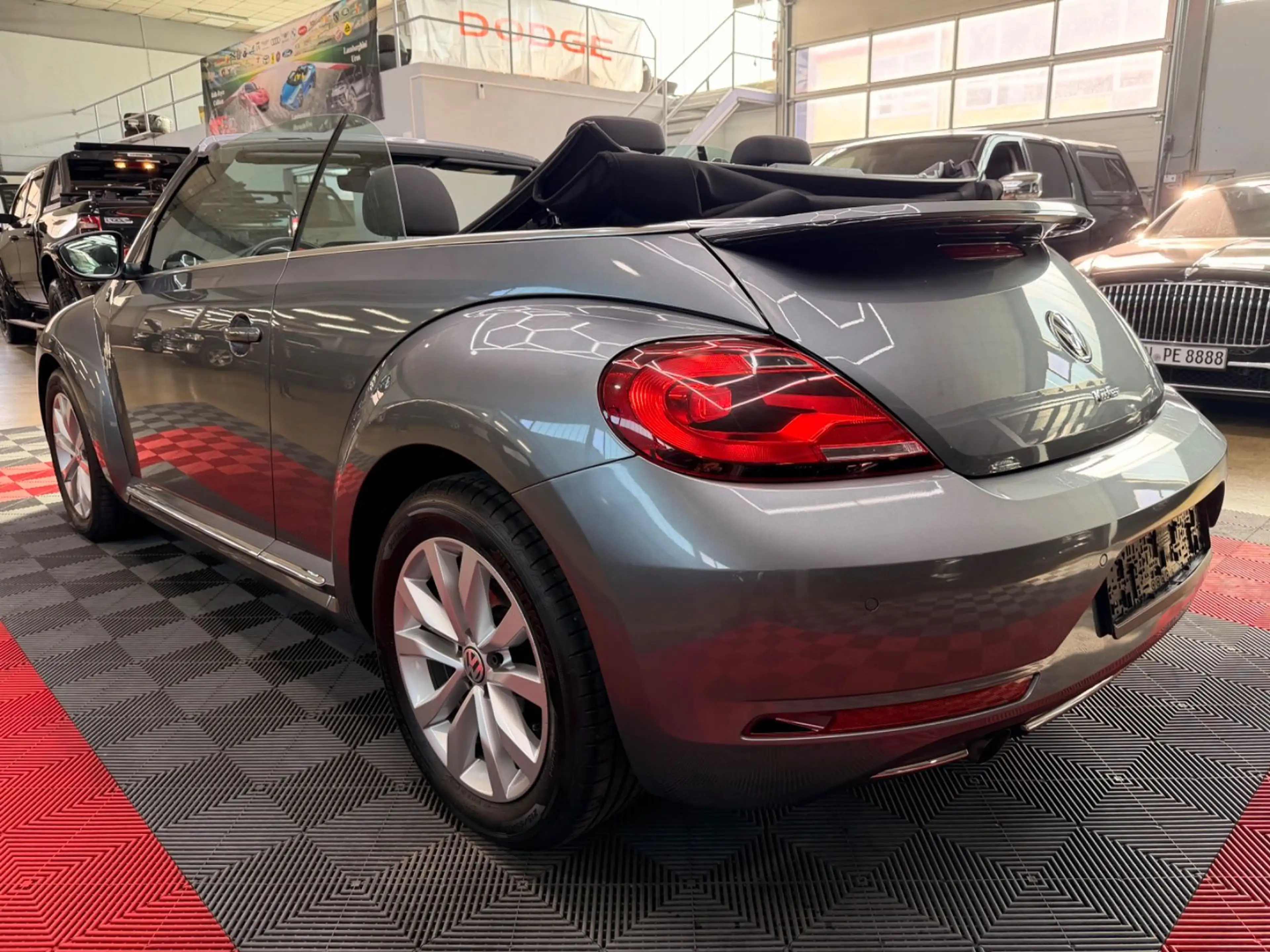 Volkswagen Beetle Cabriolet SOUND Design — photo 5
