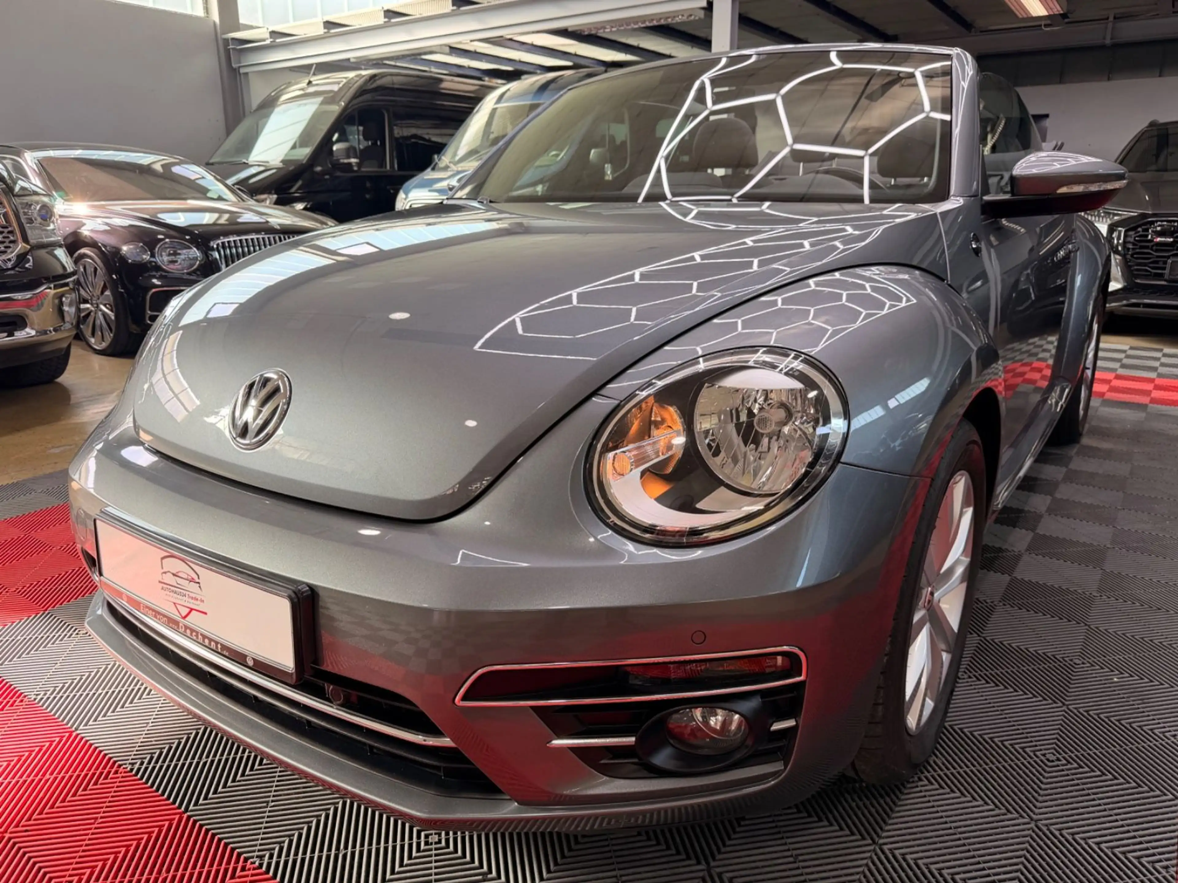 Volkswagen Beetle Cabriolet SOUND Design — photo 3