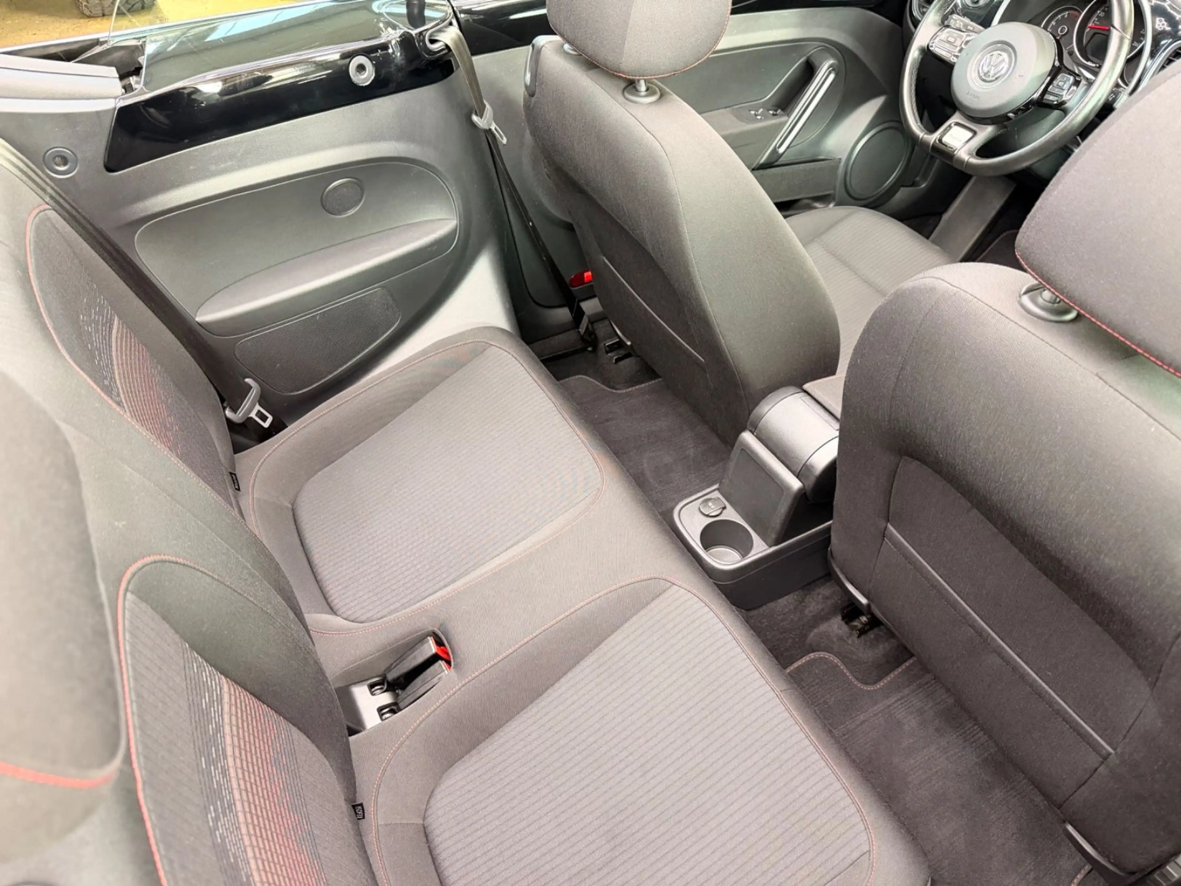 Volkswagen Beetle Cabriolet SOUND Design — photo 14