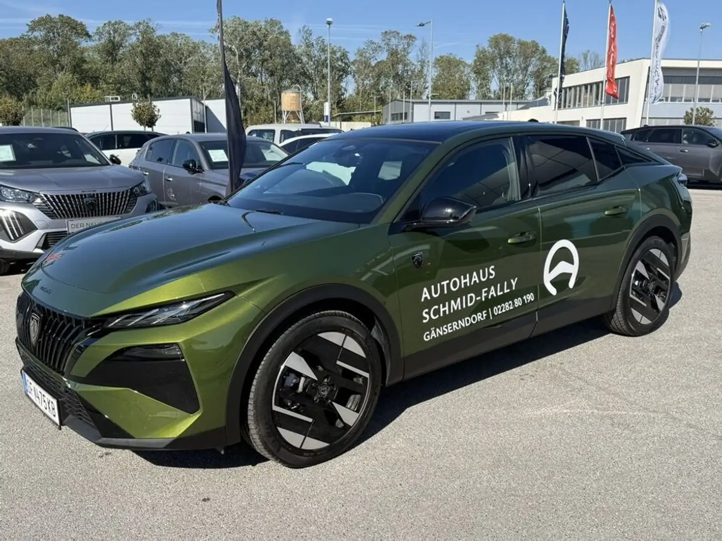 Peugeot 408 Hybrid 145 GT Exclusive Grün - 2