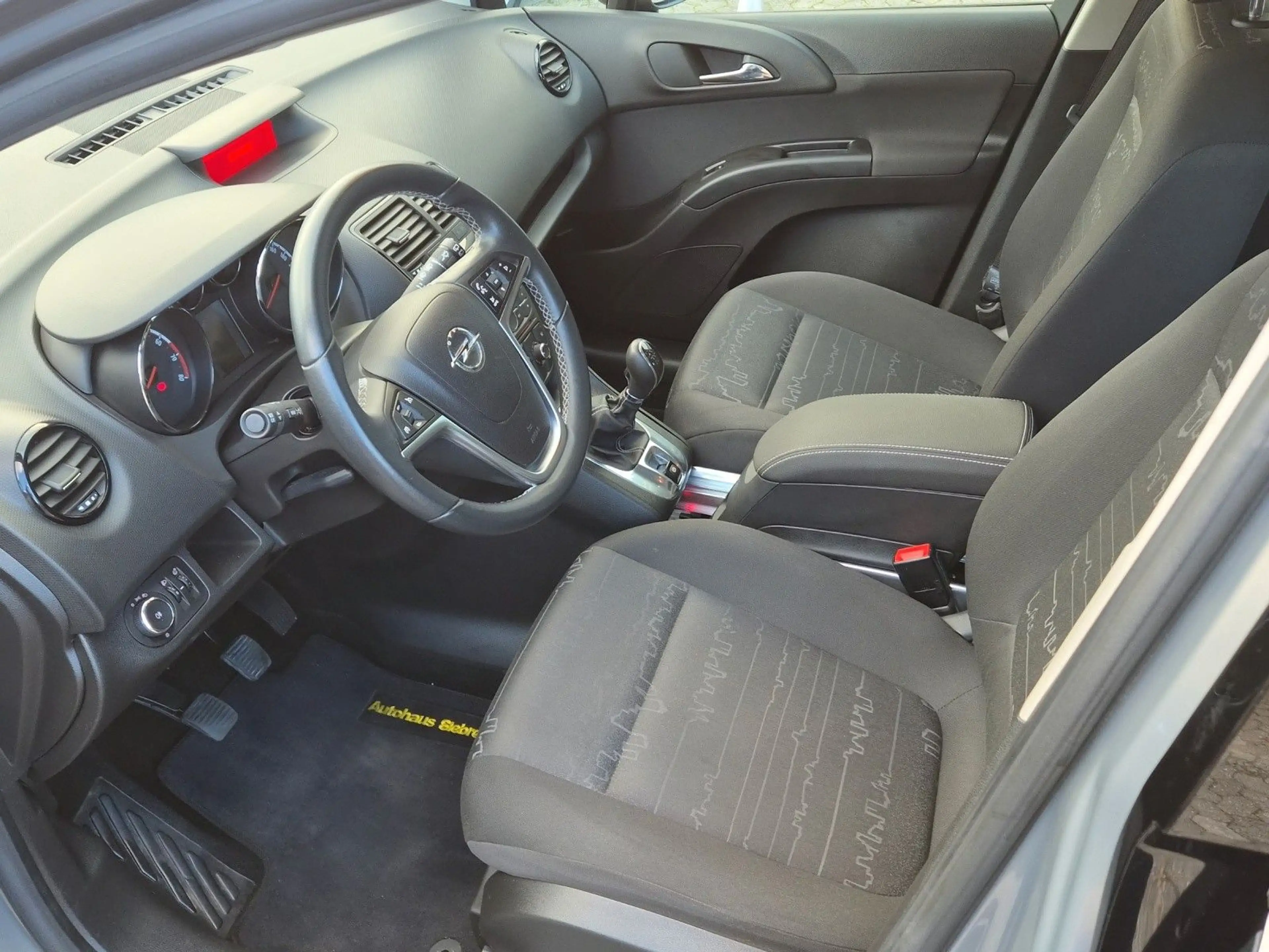 Opel Meriva B Edition Klima Tüv Neu — photo 9
