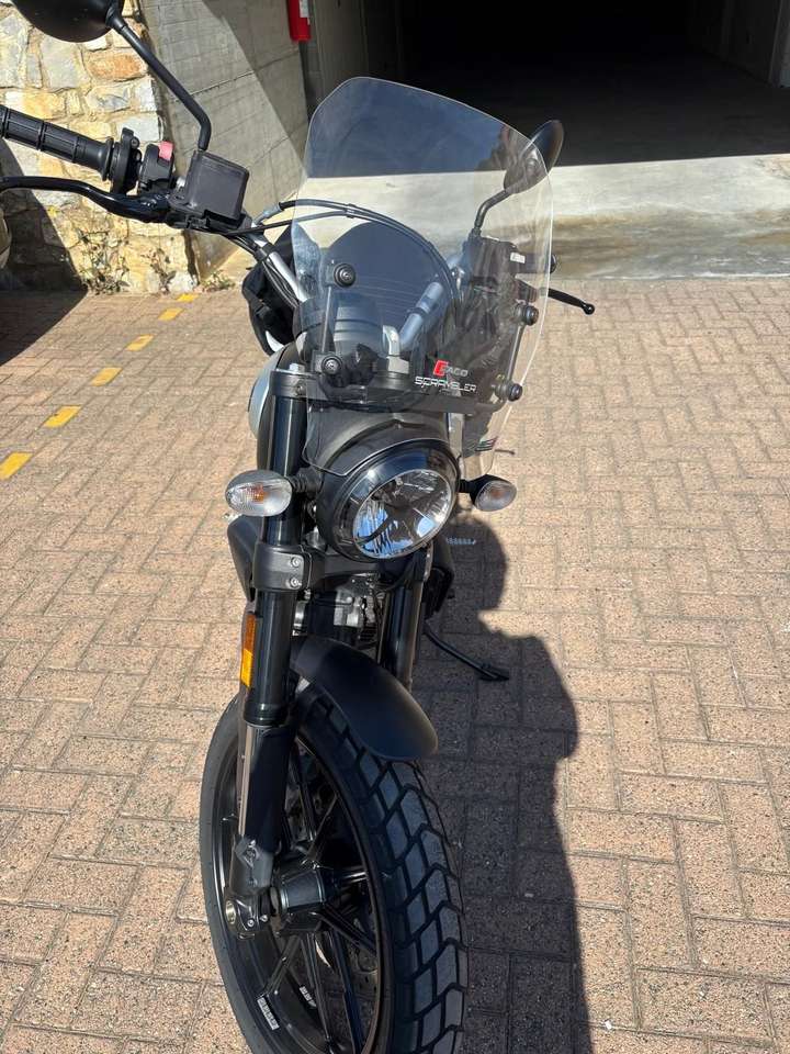 Ducati Scrambler DUCATI ICON DARK 800