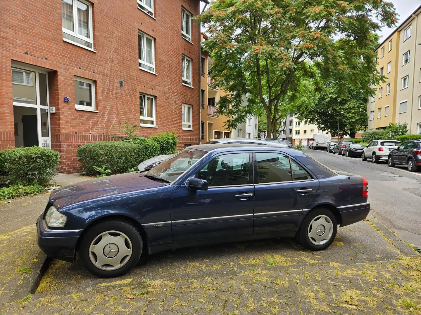 Mercedes-Benz 180 Bleu - 1