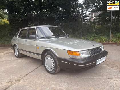 Saab 900 S 16V Met airco, automaat in unieke staat