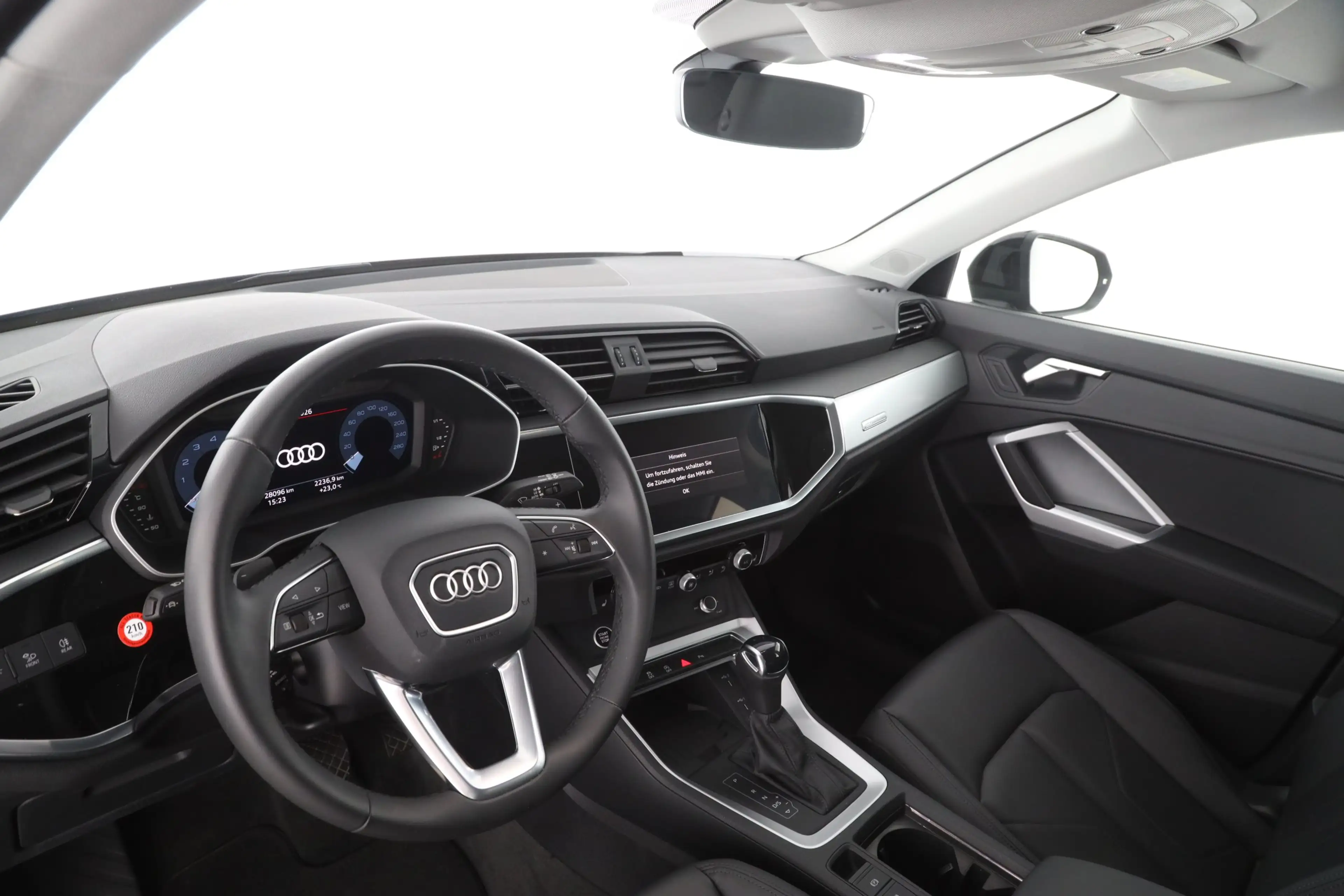 Audi Q3 TFSI Stronic | MMI NAVI PLUS | AHK — photo 12