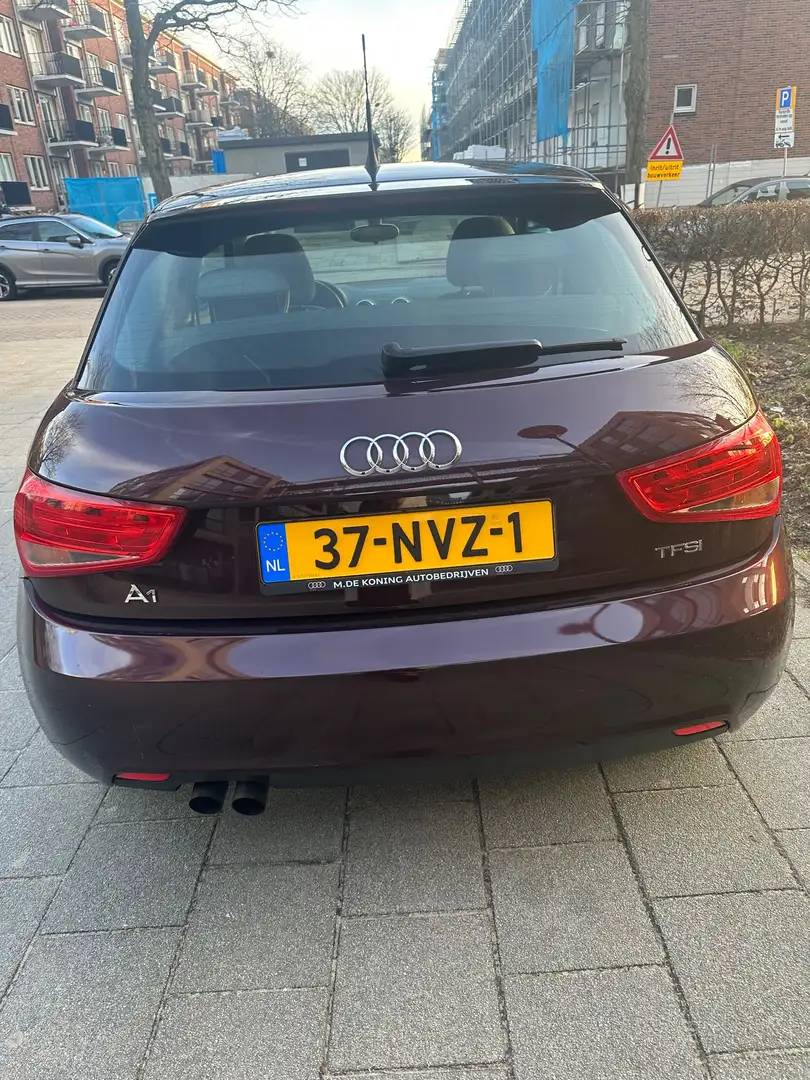 Audi A1 AUDI A1 1.4 Attraction Pro Line Automaat Rood - 2