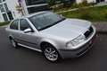 Skoda Octavia 1.6 Ambiente Lim./Klima/Tüv Neu/8-Fach Grau - thumbnail 4