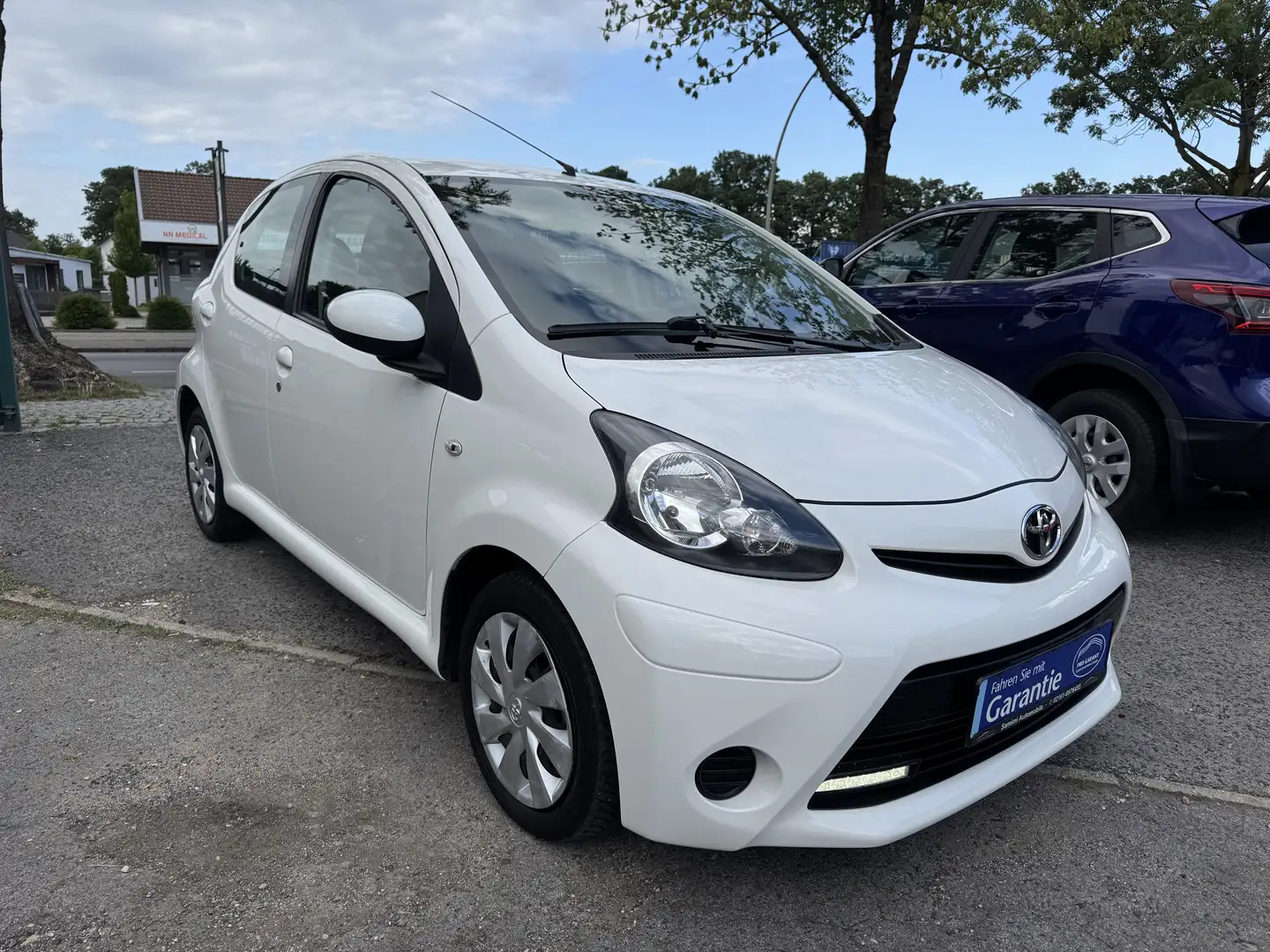 Toyota Aygo Cool Go Blanc - 2