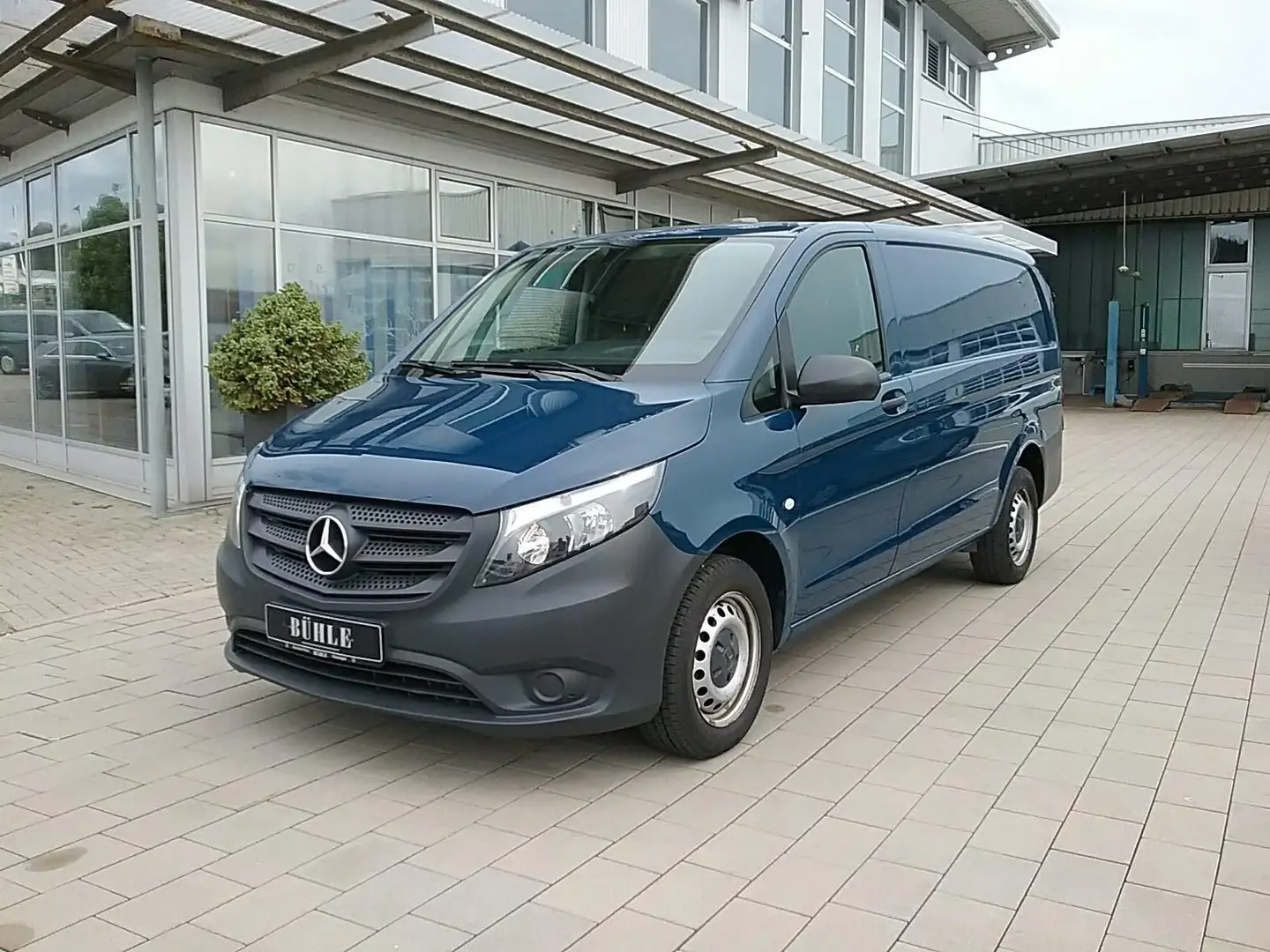 Mercedes-Benz Vito 111  CDI BLUE TEC KASTEN LANG+3 SITZE+KLIMA+K Blau - 1