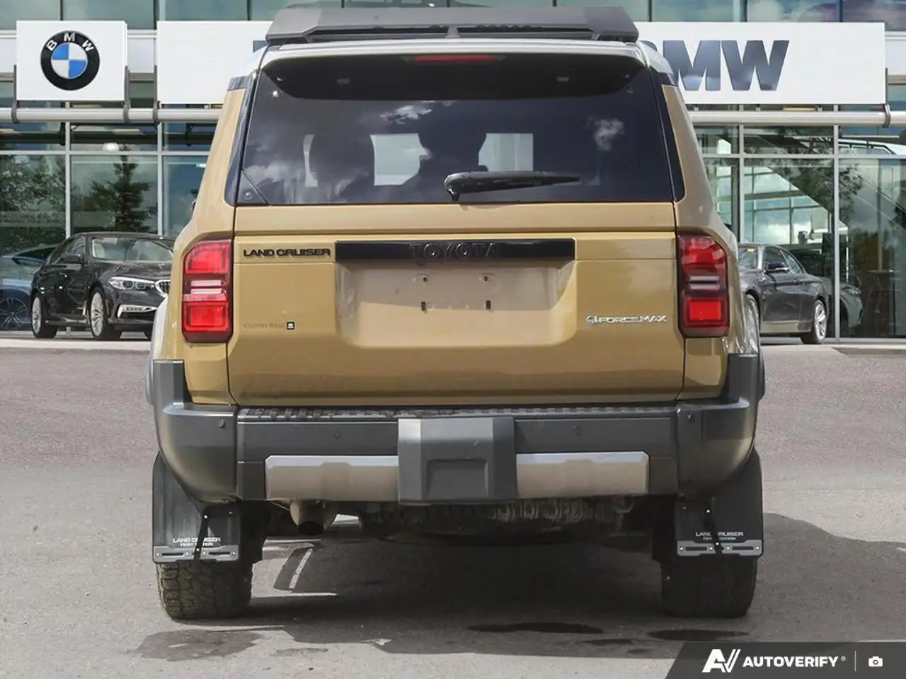 Toyota Land Cruiser снимка Toyota Land Cruiser