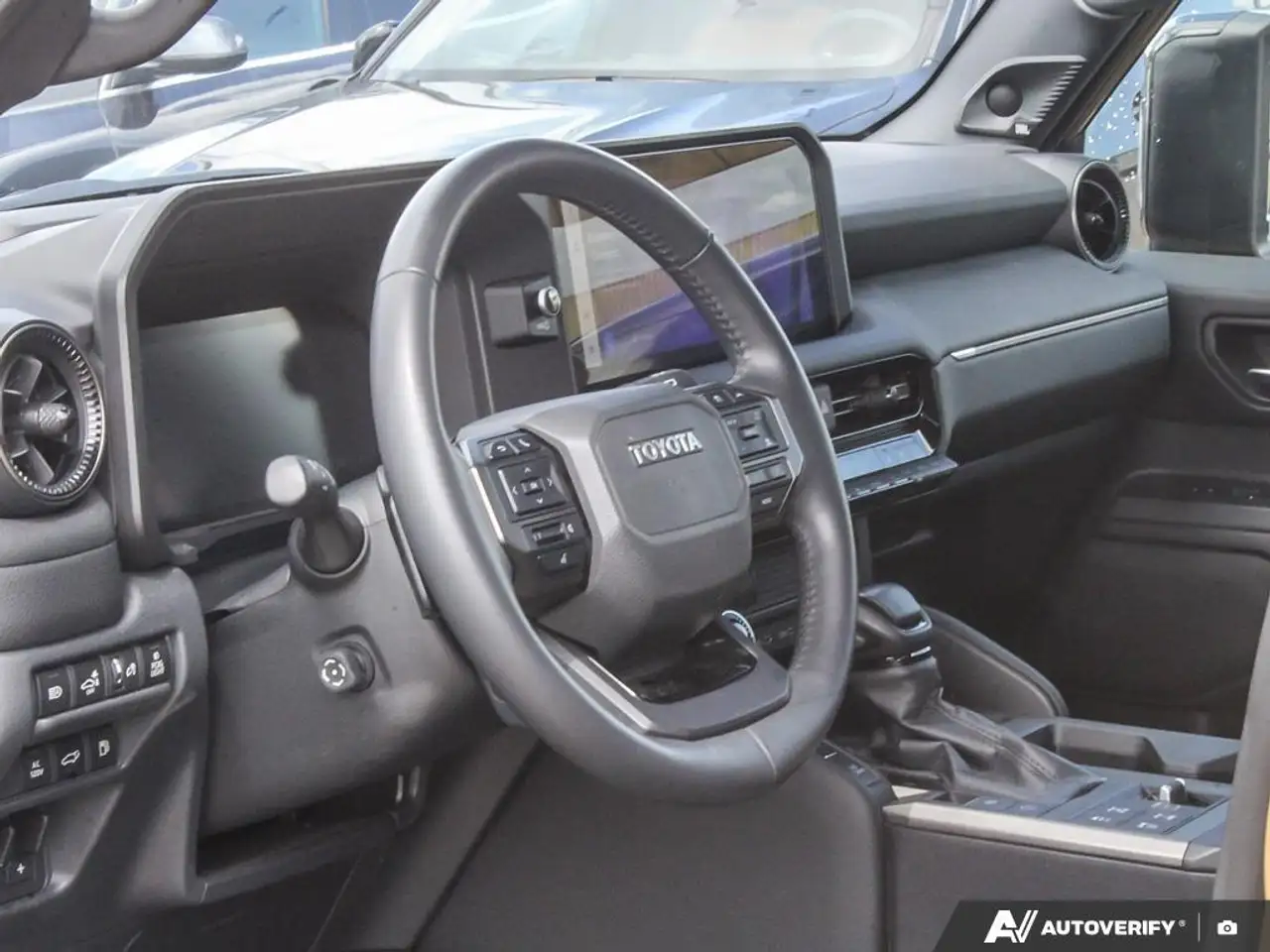 Toyota Land Cruiser снимка Toyota Land Cruiser