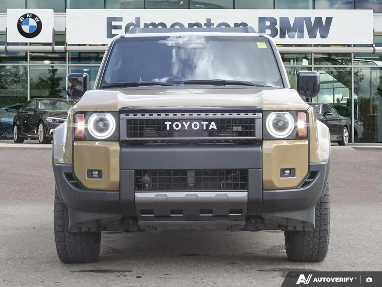 Toyota Land Cruiser снимка Toyota Land Cruiser