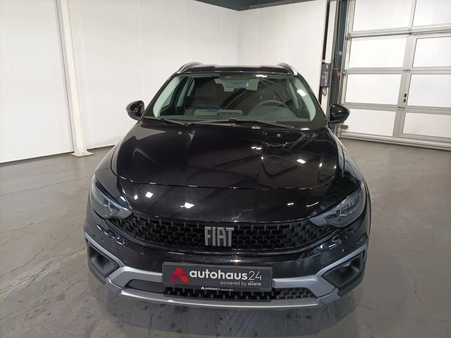 Fiat Tipo 1.0 Cross LED|Navi|PDC|Kamera|ACC Schwarz - 2