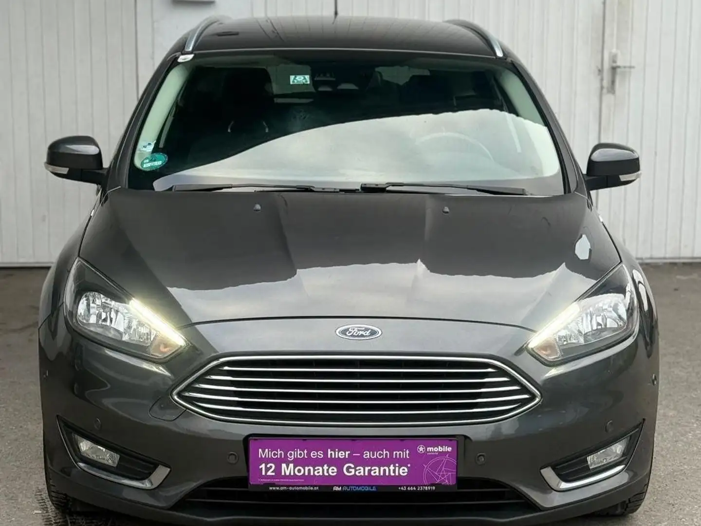 Ford Focus Titanium Gris - 2