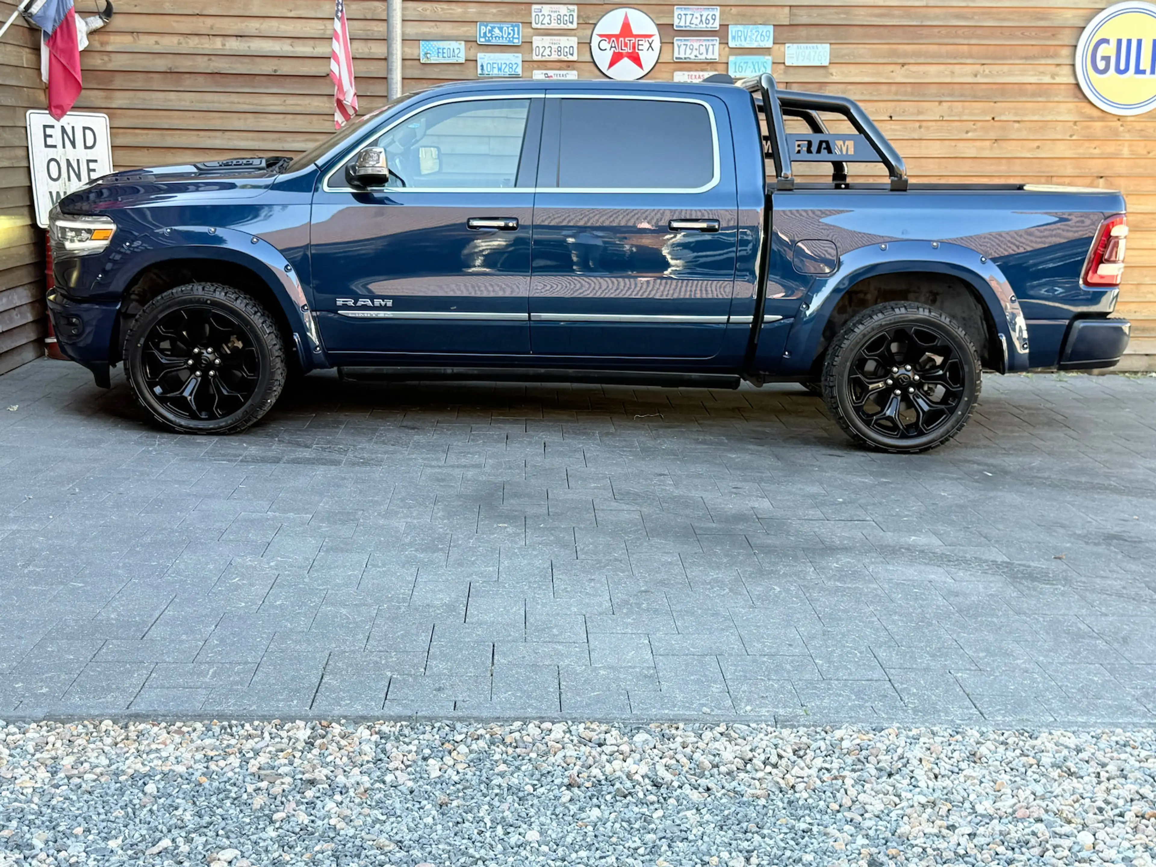 Dodge RAM 1500 5,7 Limited 4x4 LPG Pano AHK Memory — photo 5