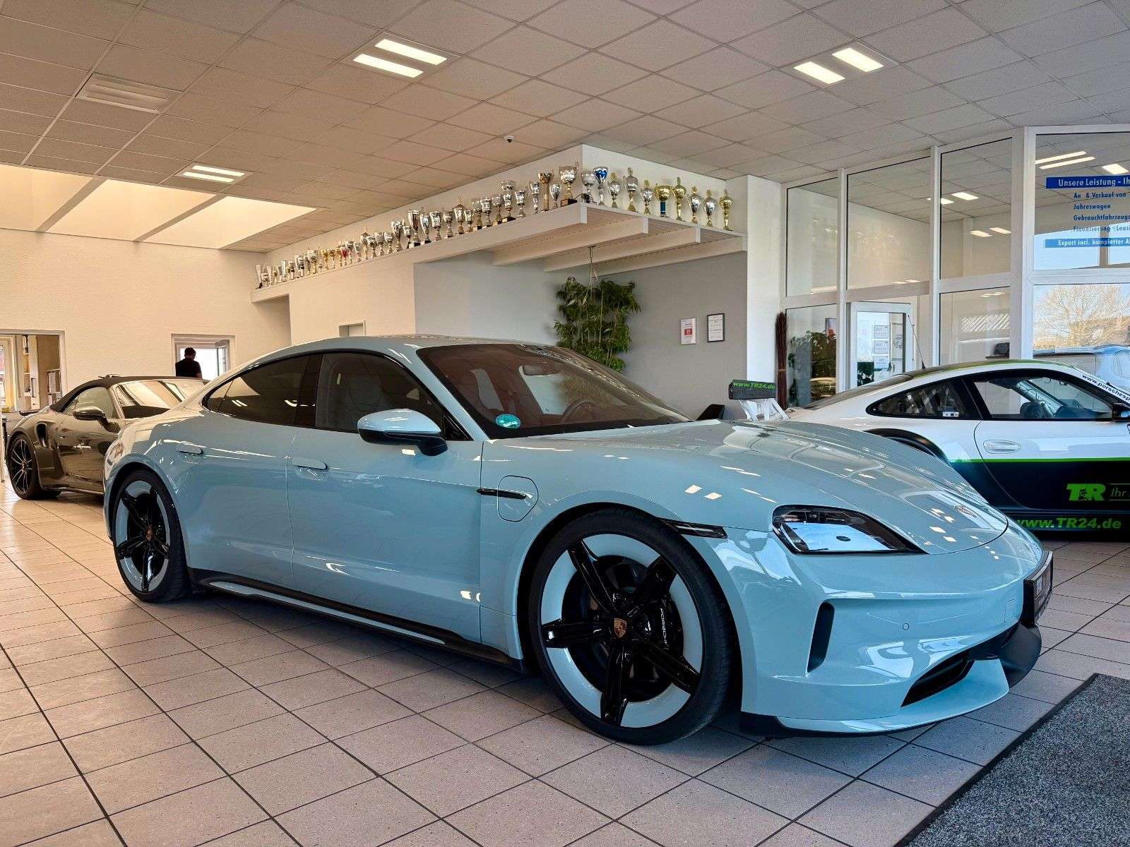 Porsche Taycan