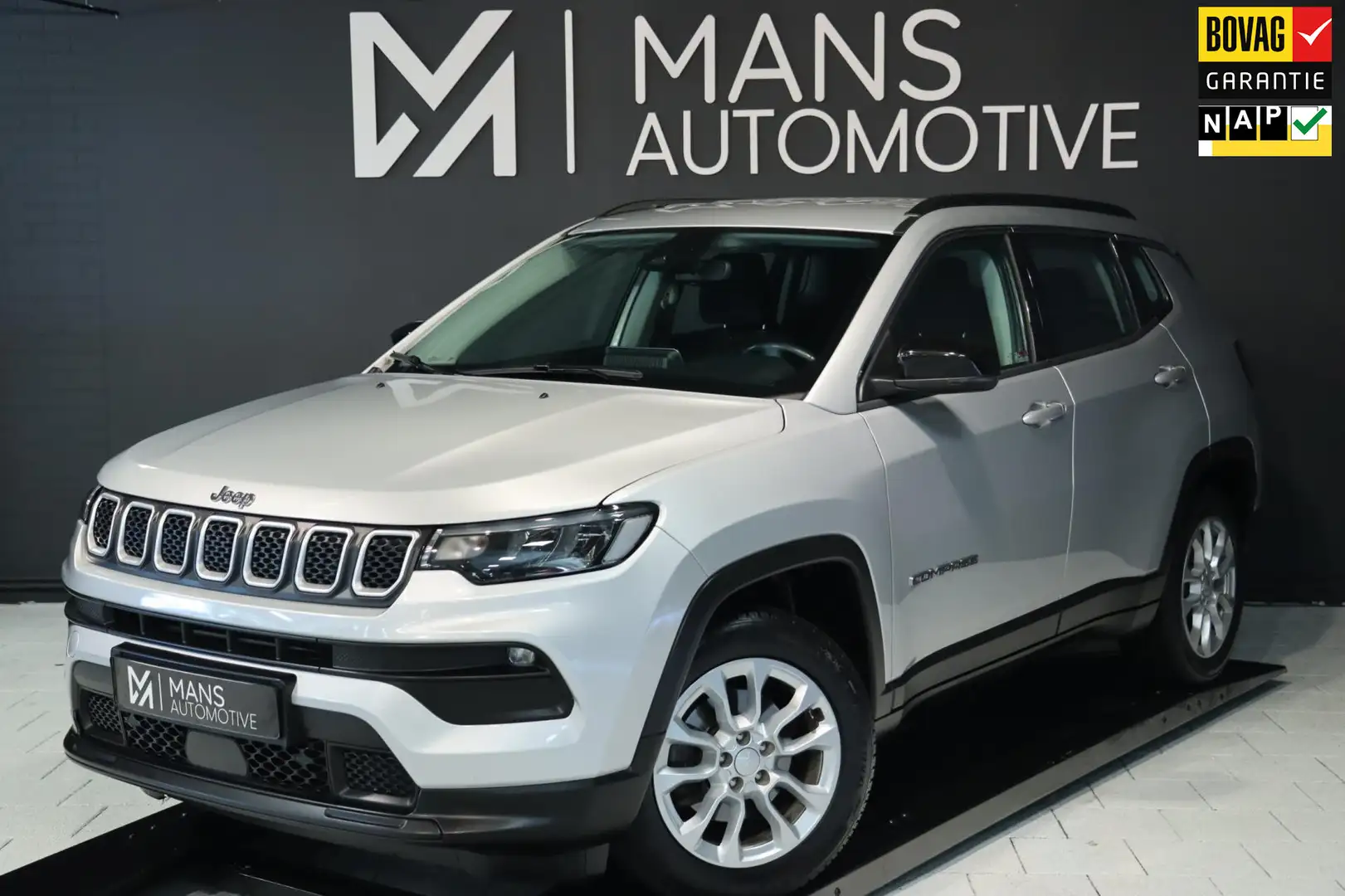 Jeep Compass 1.3T / CAMERA / STOEL+STUURVERW / CARPLAY / LED Grijs - 1