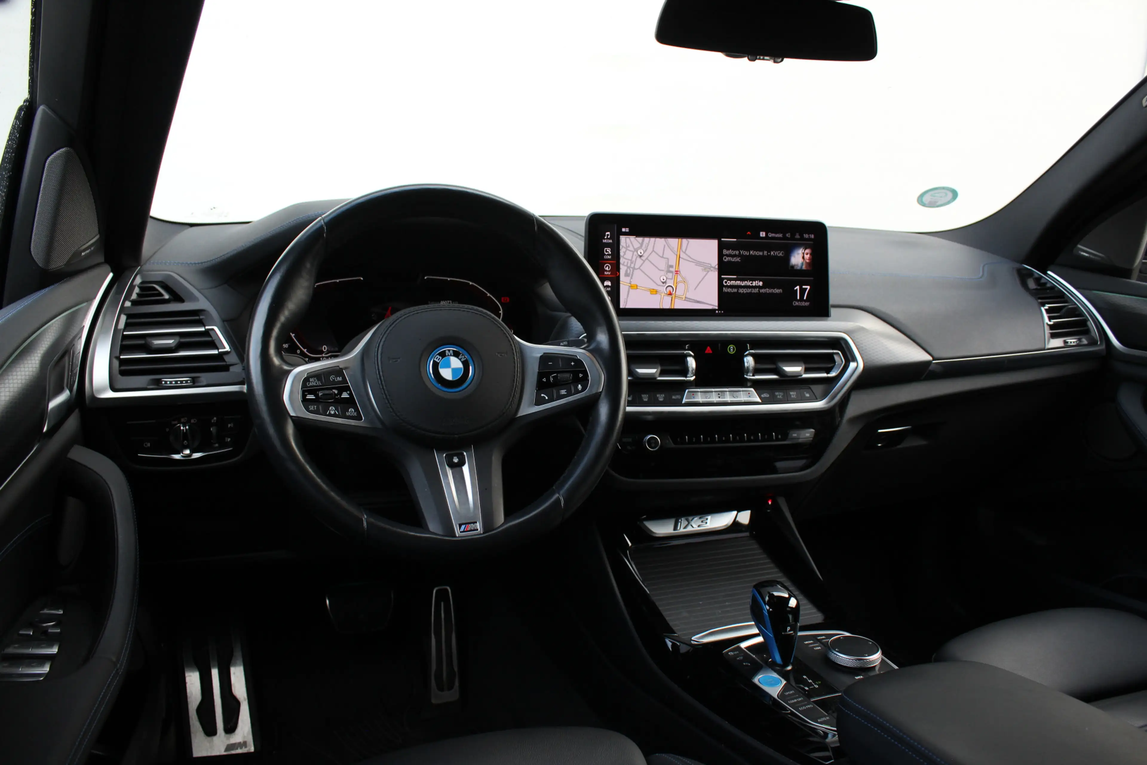 BMW iX3 High Executive M Sport / Sportstoelen / Comfort Ac — photo 12