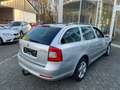 Skoda Octavia 1.6 TDI Combi Family * NAVI *AHK* Silber - thumbnail 5