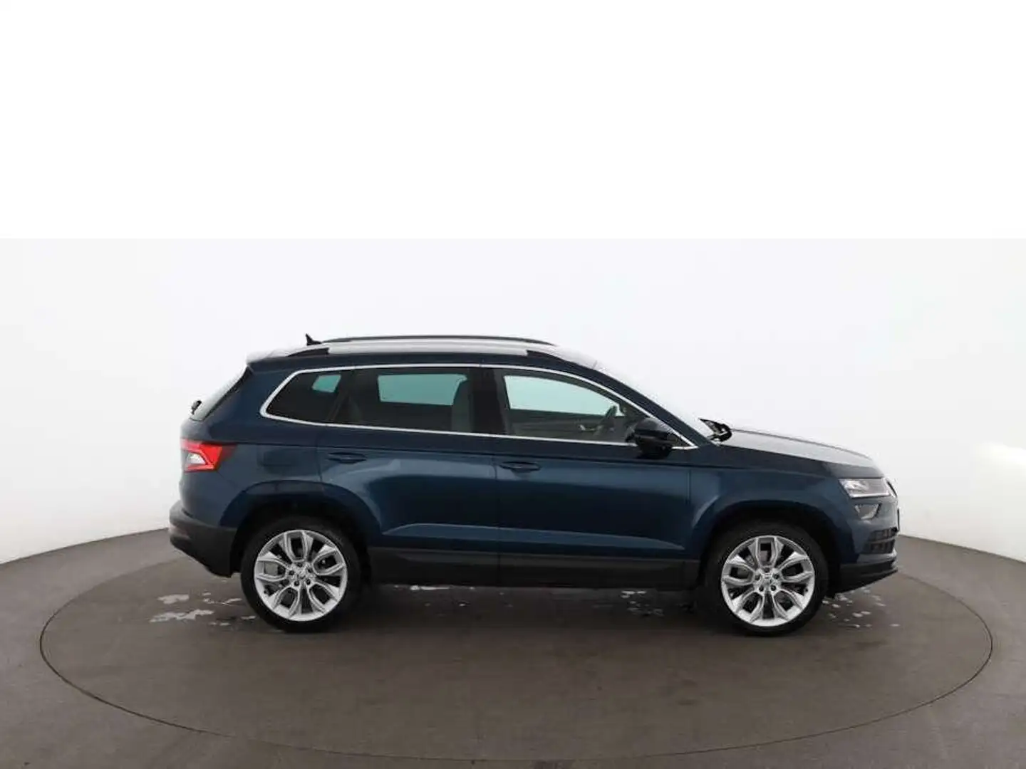 Skoda Karoq 2.0 TDI Style 4x4 Aut LED RADAR NAV SITZHZG Blau - 2