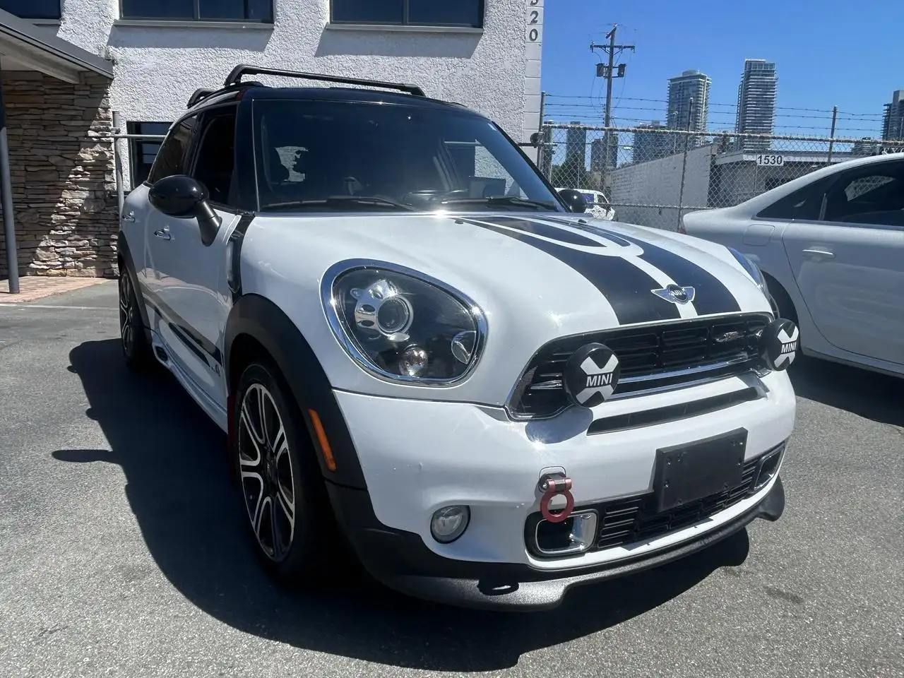 MINI Cooper Countryman photo MINI Cooper Countryman