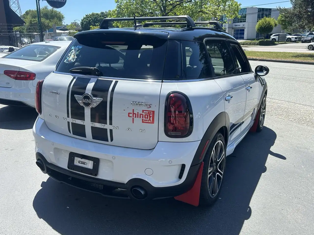 MINI Cooper Countryman photo MINI Cooper Countryman
