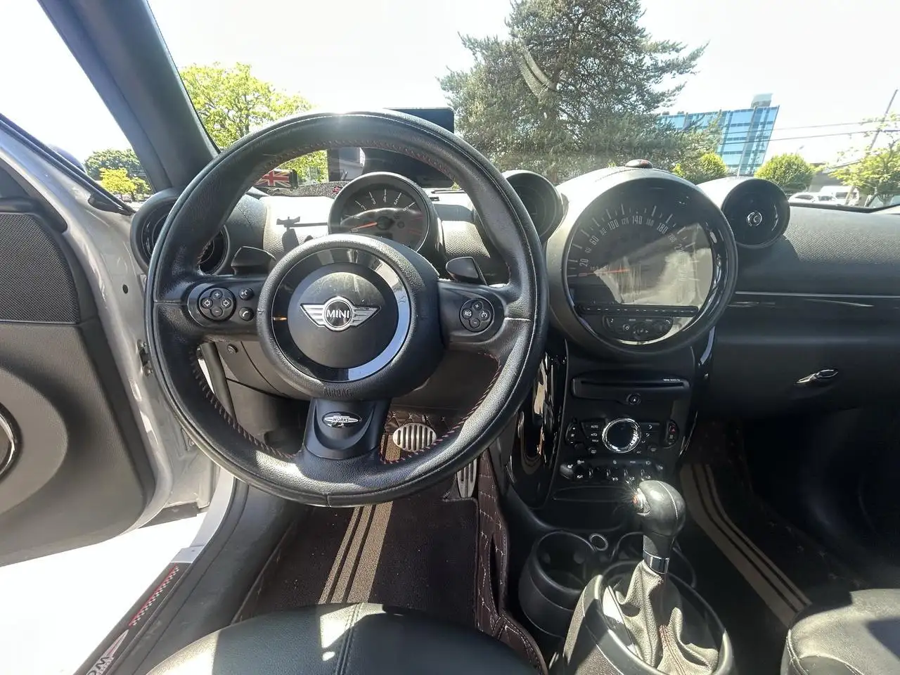 MINI Cooper Countryman photo MINI Cooper Countryman