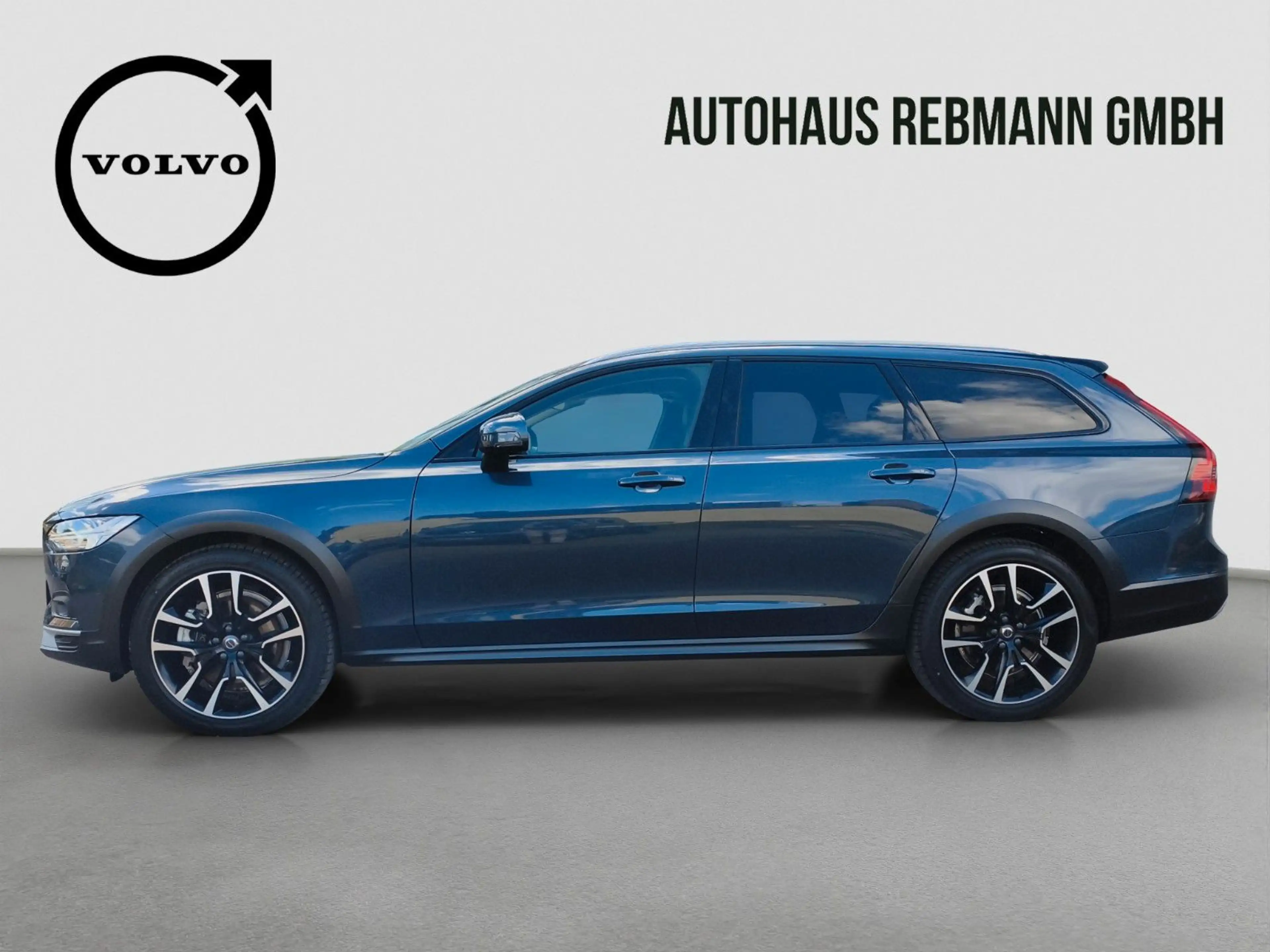 Volvo V90 Cross Country V90 B5 Cross Country Ultimate AWD SD*StdHz*B&W — photo 4