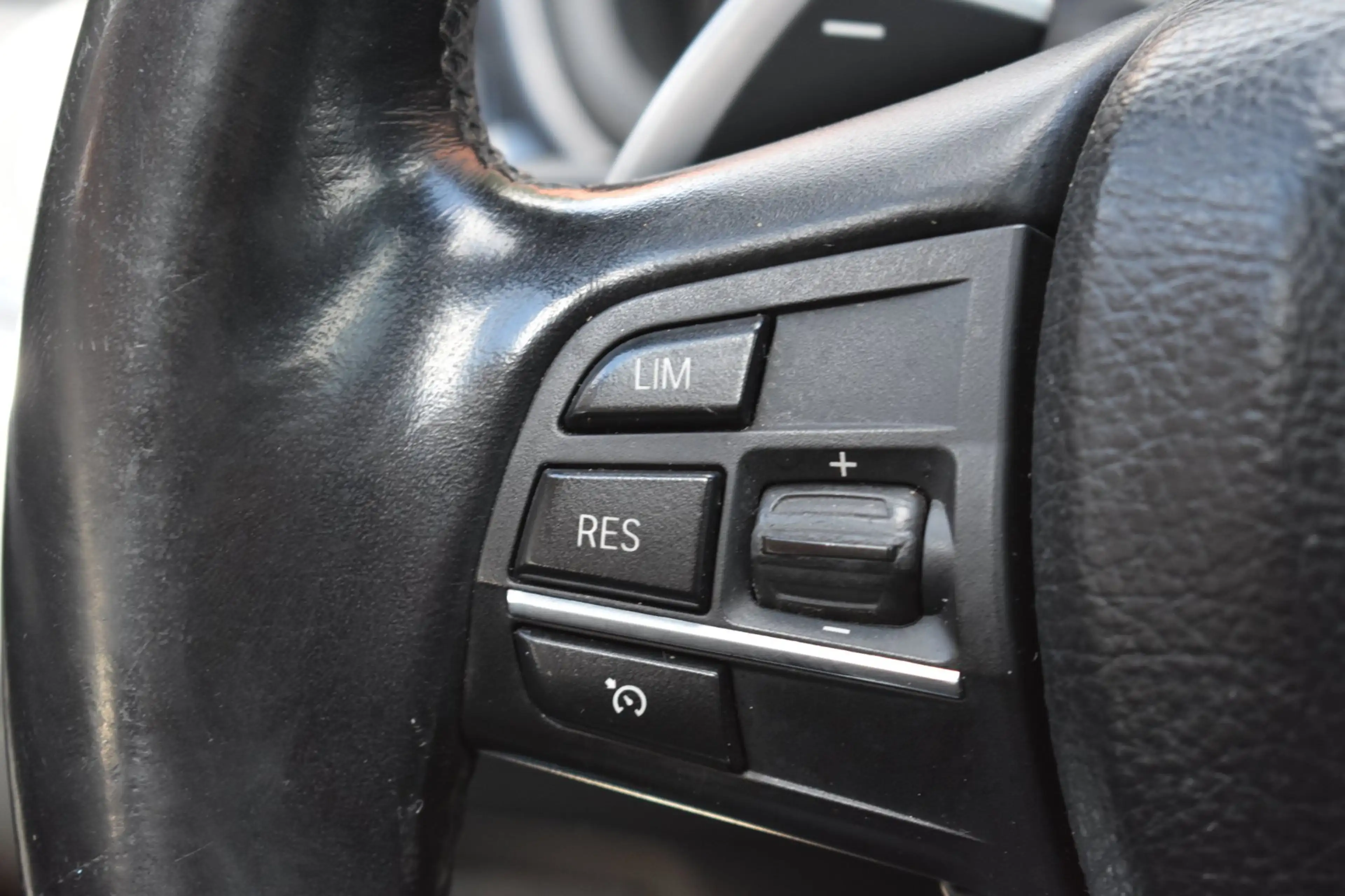 BMW 525 5-serie Touring 525d High Executive '11 Pano Leder — photo 18